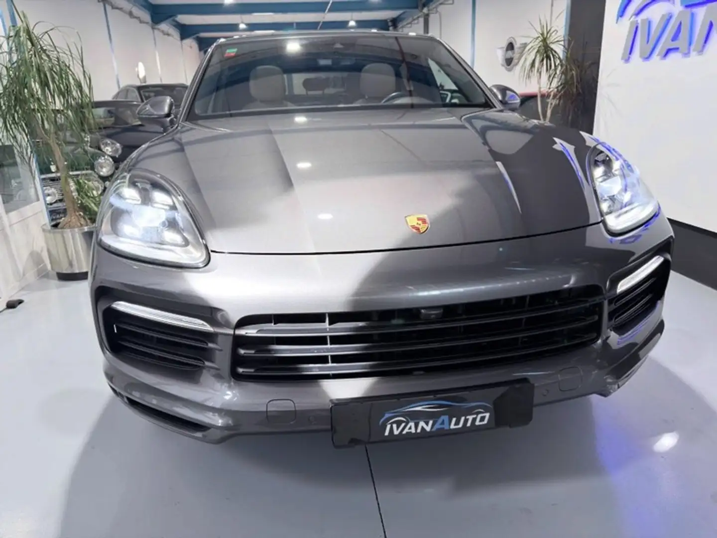 Porsche Cayenne Coupe Gris - 2