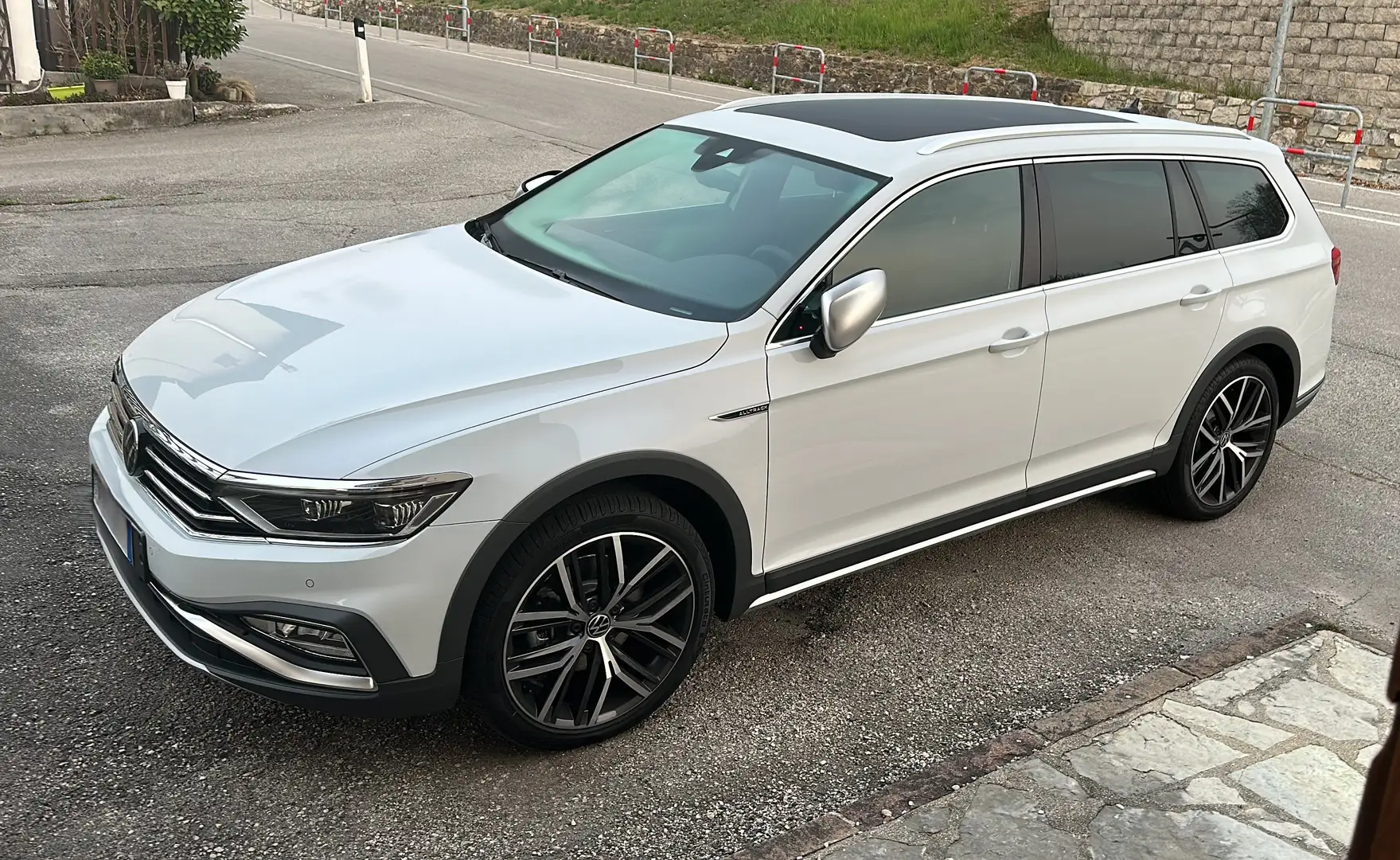 Volkswagen Passat Alltrack Passat VIII Alltrack 2.0 tdi 4motion 200cv dsg Alb - 1