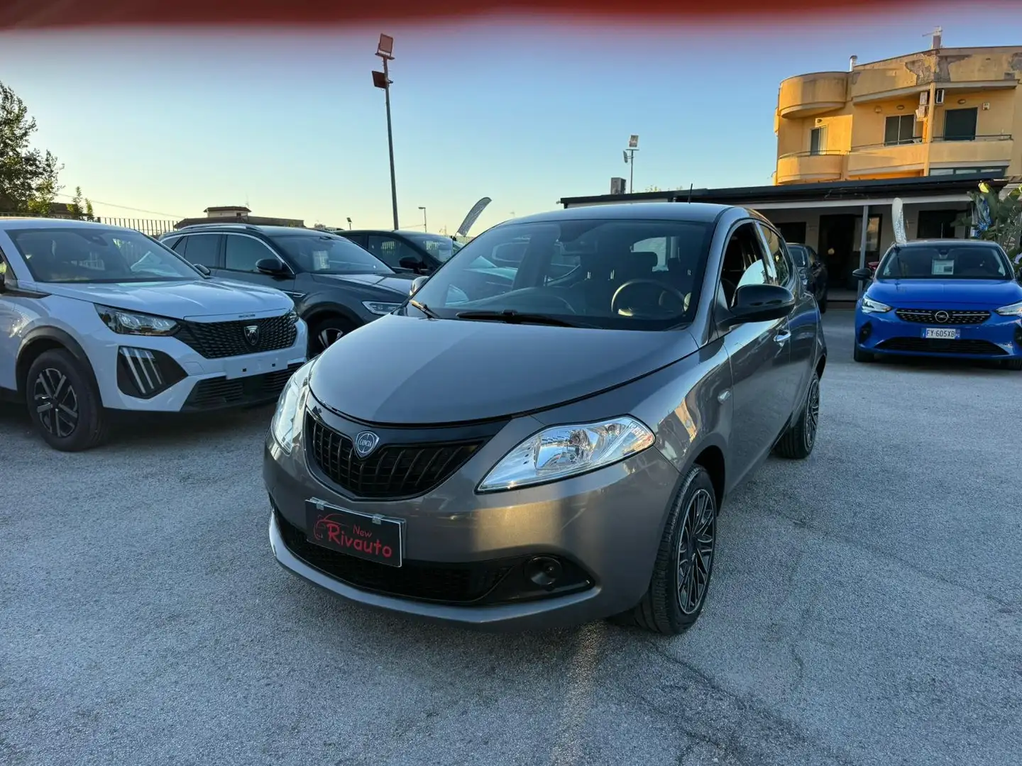 Lancia Ypsilon Ypsilon III 2021 1.0 firefly hybrid Gold s Grigio - 2
