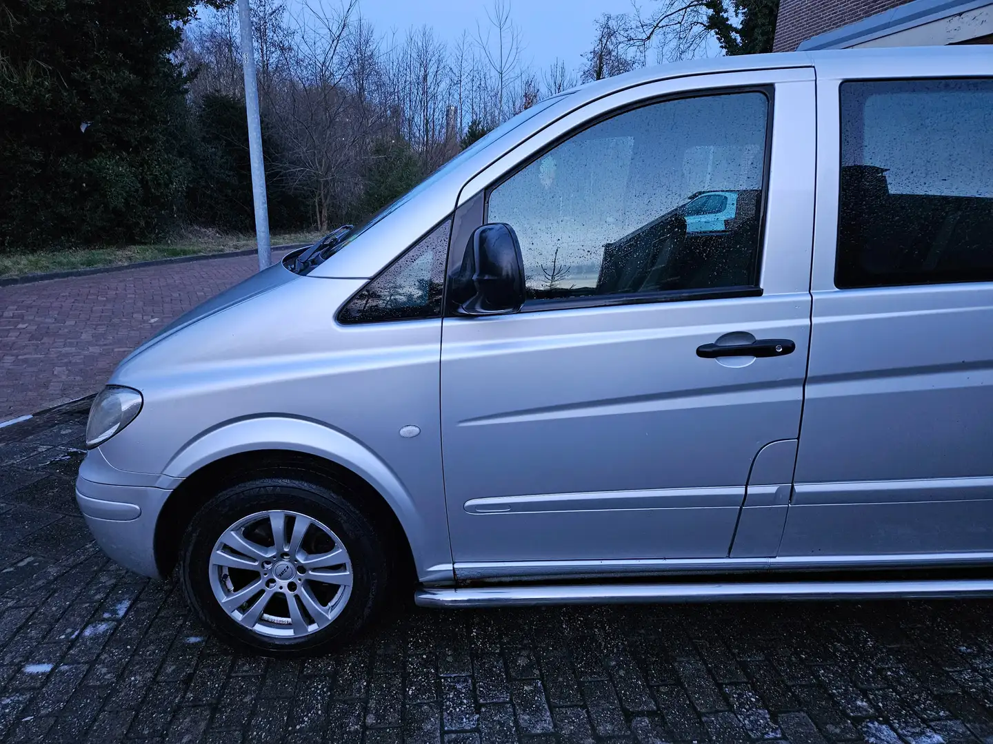 Mercedes-Benz Vito Vito 320 L.DC lux Srebrny - 2