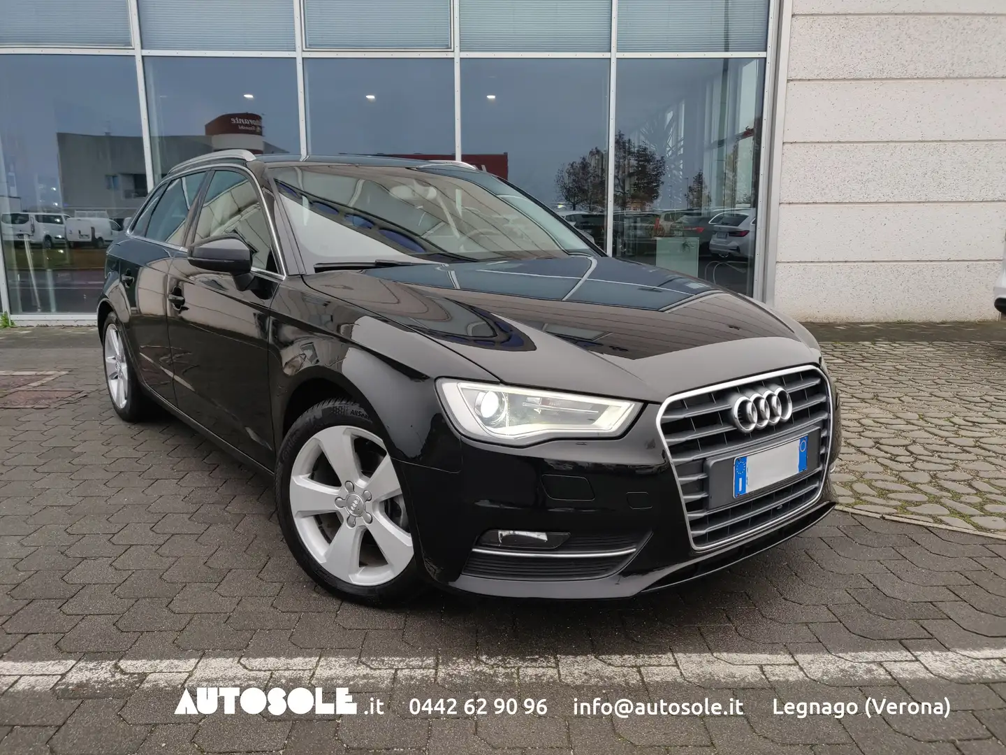 Audi A3 A3 Sportback 1.6 TDI Ambition Noir - 1