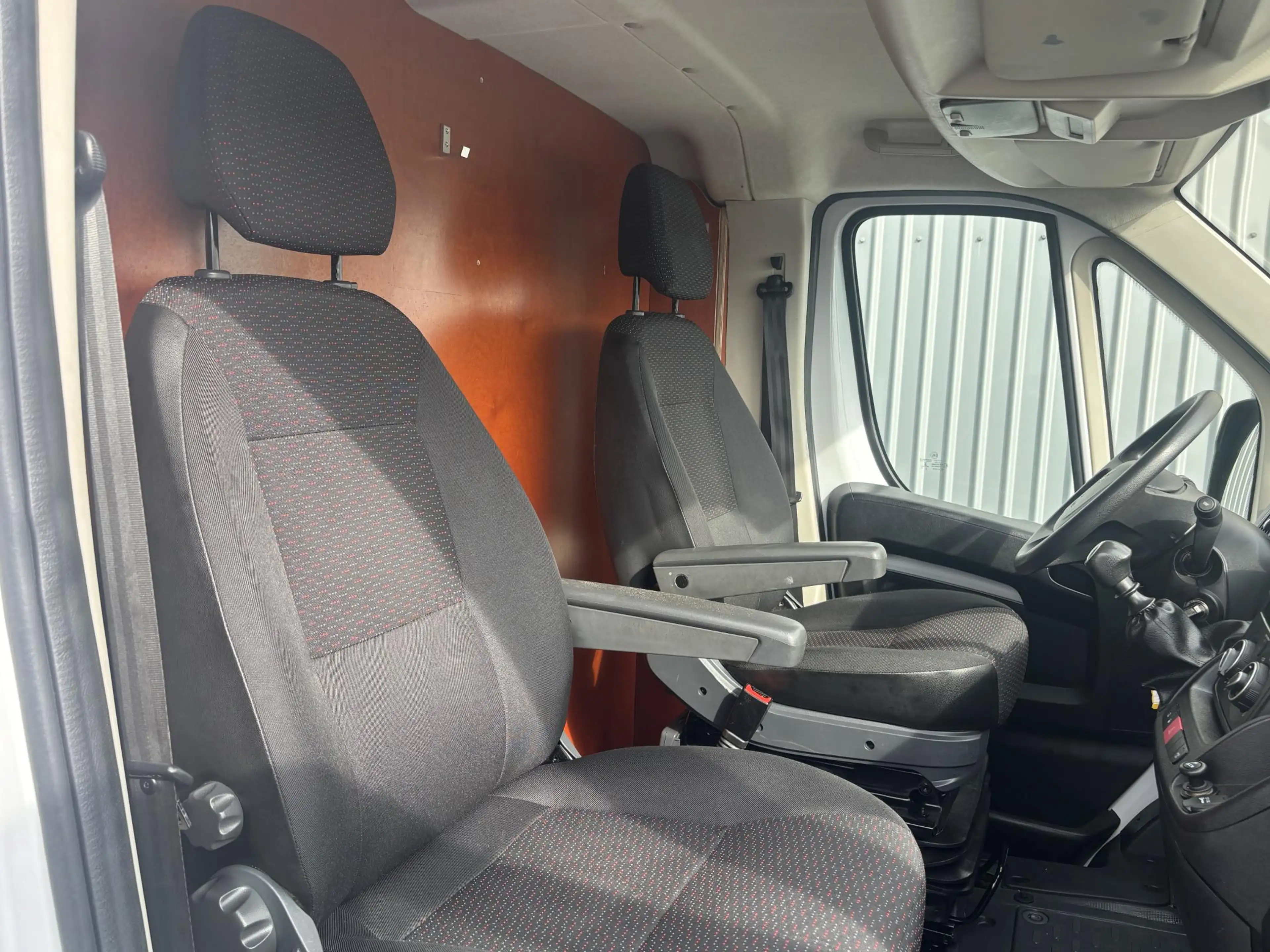 Peugeot Boxer 2.2 BlueHDi 165 L4*LUCHTVERING*HAAK*A/C*CRUISE* — photo 13