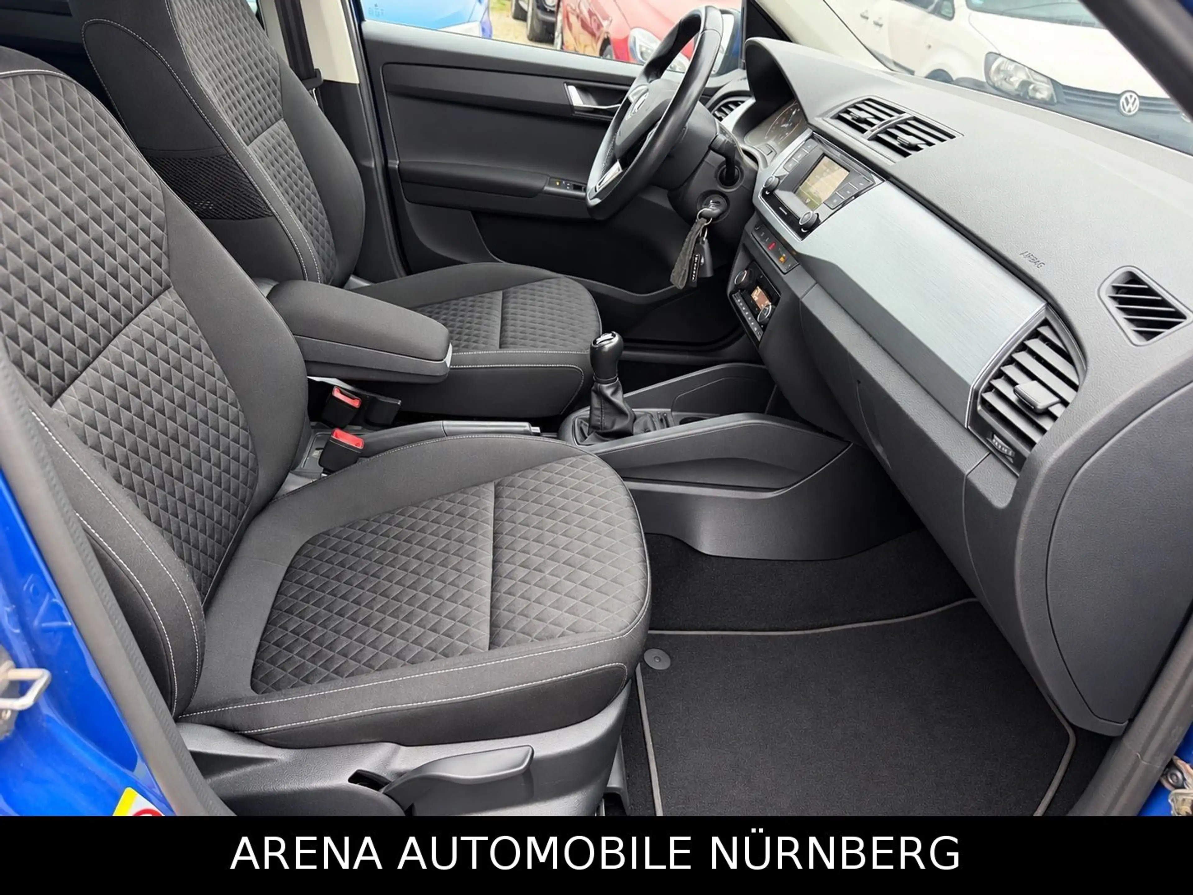 Skoda Fabia 1.0 Drive*Pdc*Sitzheizung*Tempomat*Alu*17" — photo 9