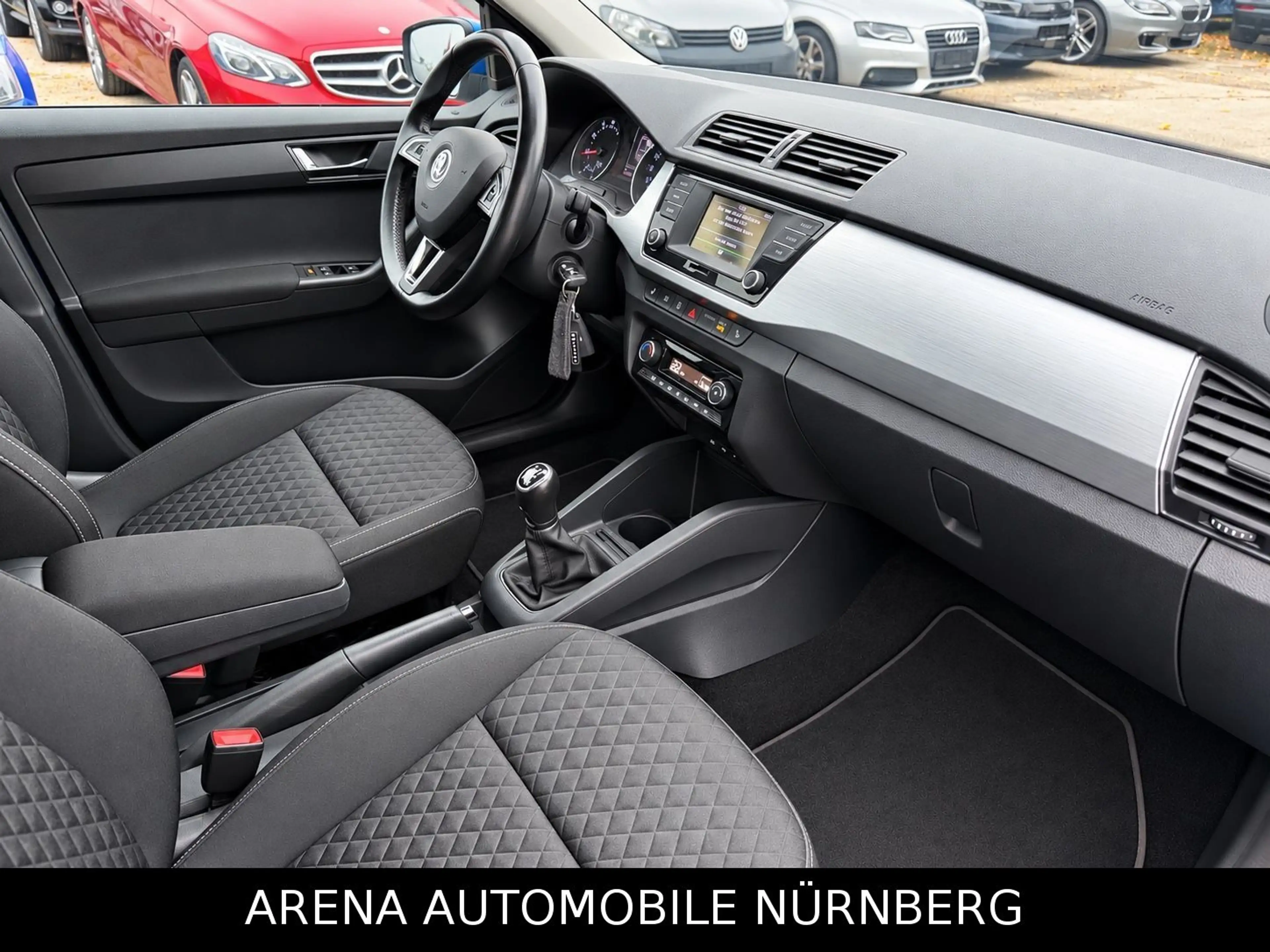 Skoda Fabia 1.0 Drive*Pdc*Sitzheizung*Tempomat*Alu*17" — photo 8
