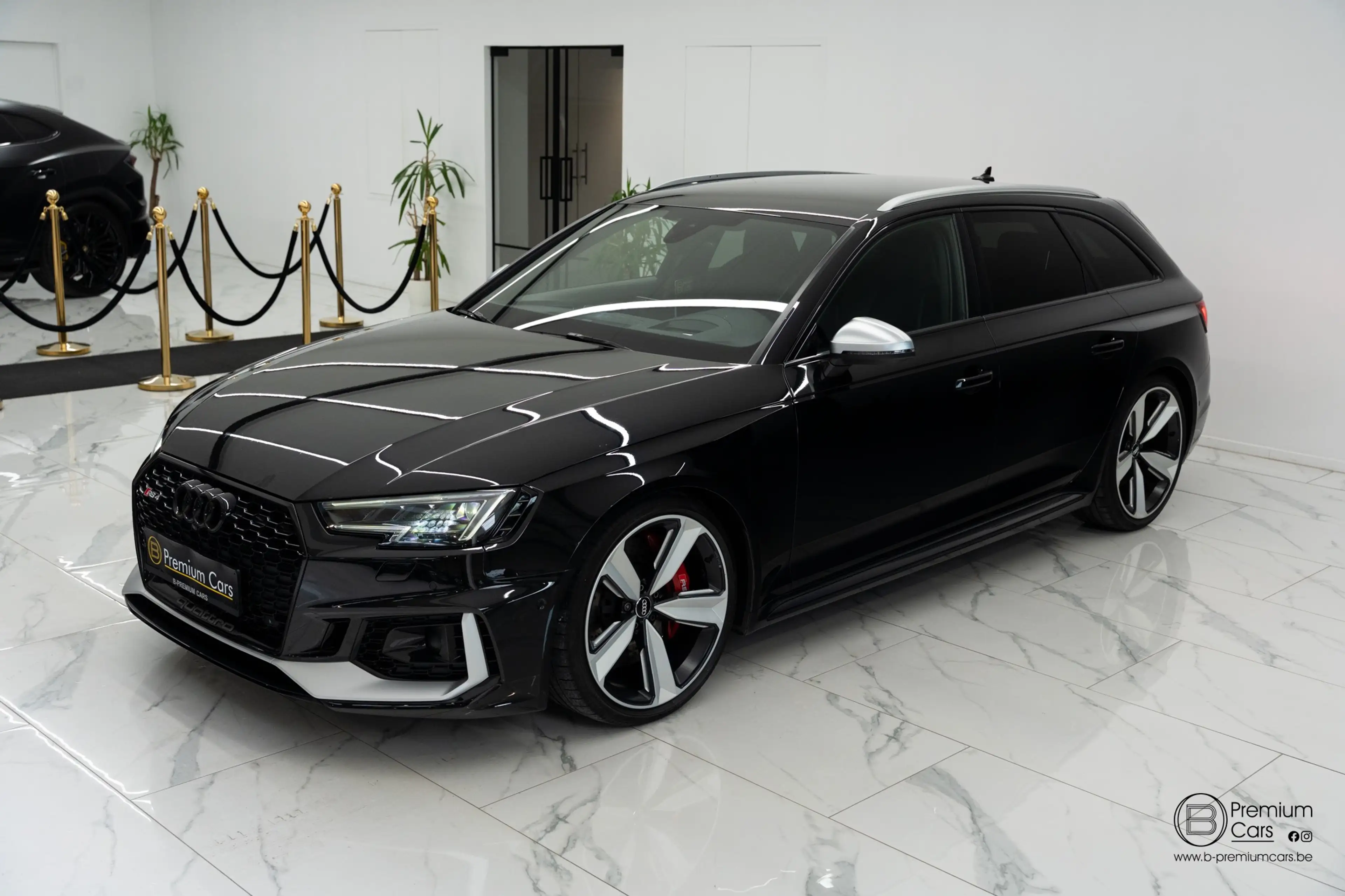Audi RS4 Avant Quattro Exclusive! Swiss Spec! ACC, HUD, Massage! — photo 3