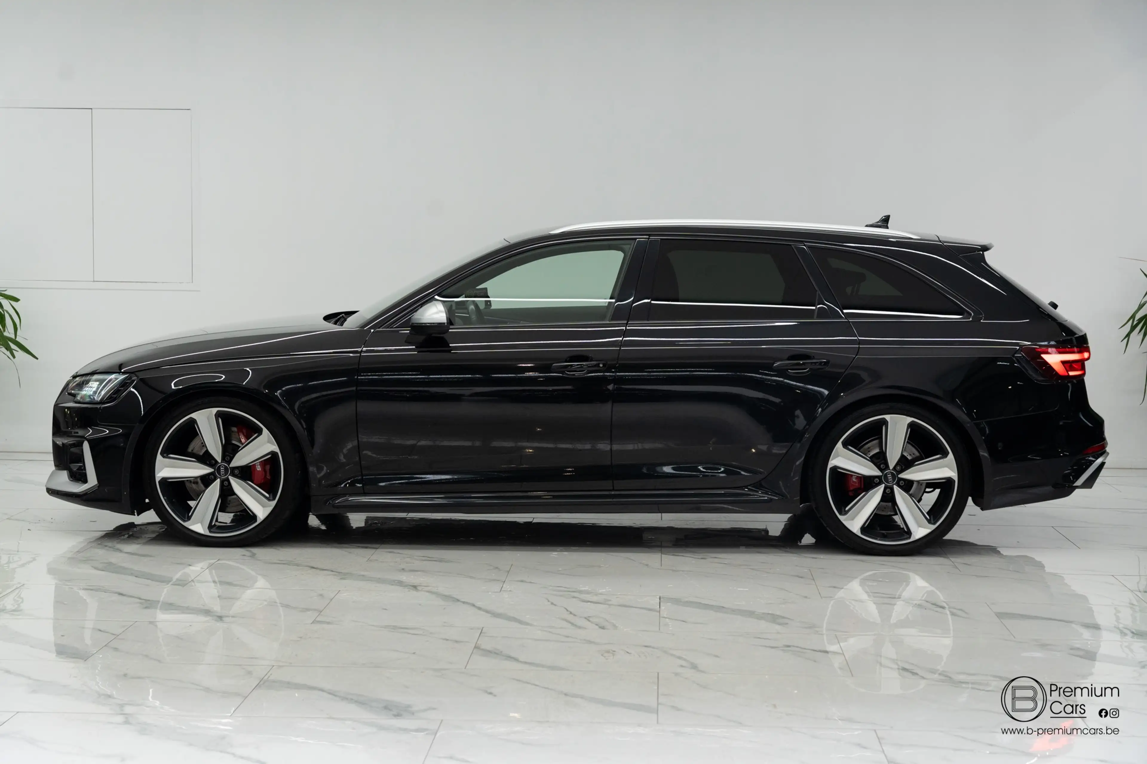 Audi RS4 Avant Quattro Exclusive! Swiss Spec! ACC, HUD, Massage! — photo 8