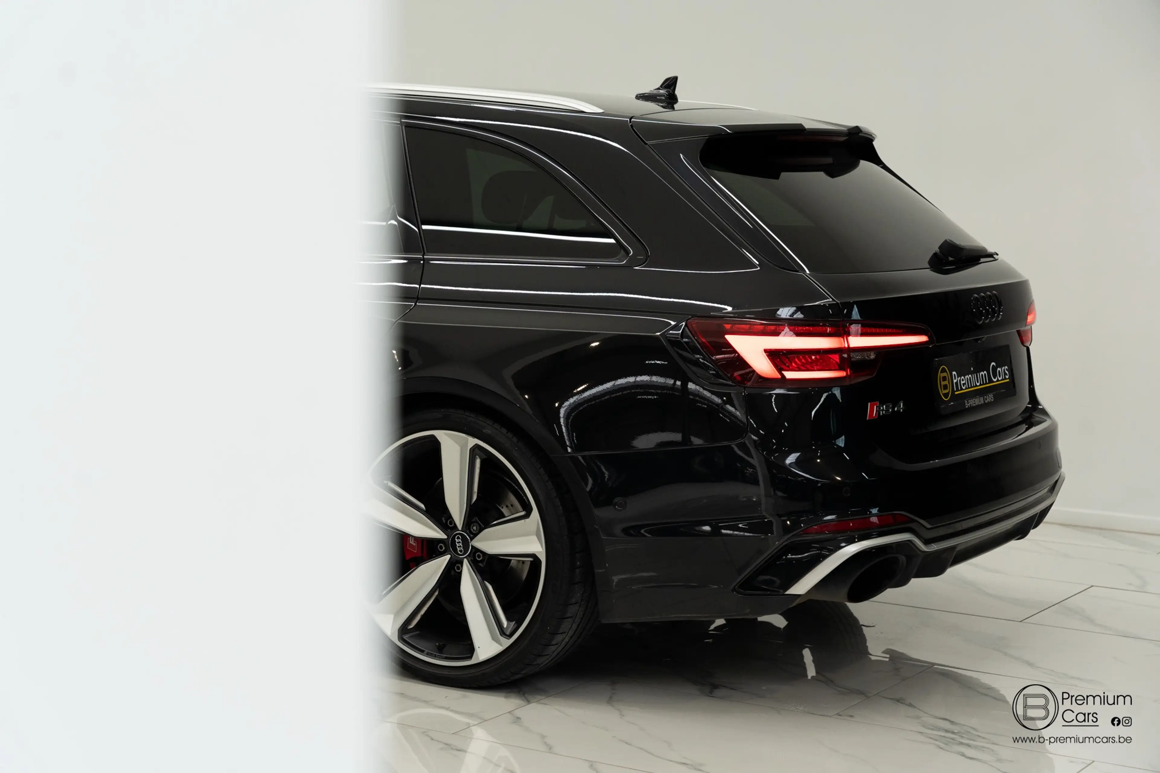 Audi RS4 Avant Quattro Exclusive! Swiss Spec! ACC, HUD, Massage! — photo 11