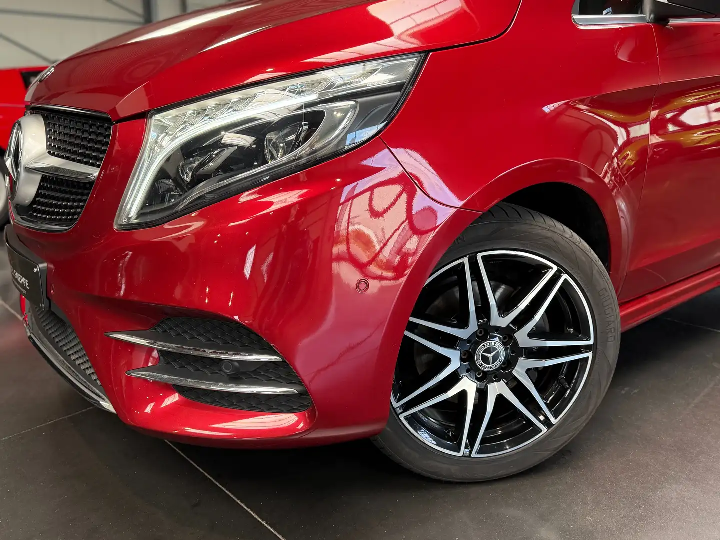 Mercedes-Benz V 300 d 4-Matic  Avantgarde-A.M.G-dubbel Cabine-Full! Roşu - 2
