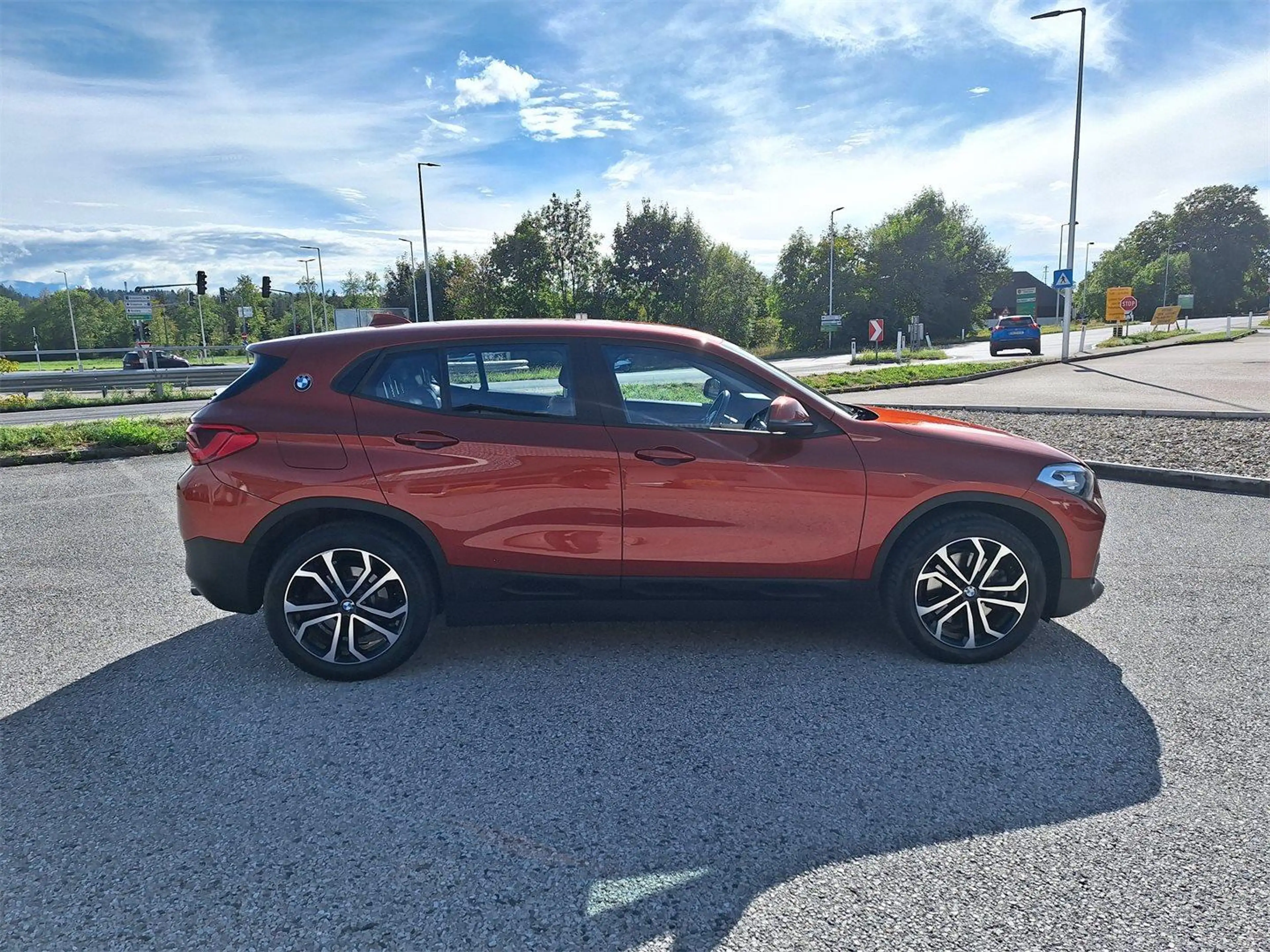 BMW X2 xDrive20d — photo 9
