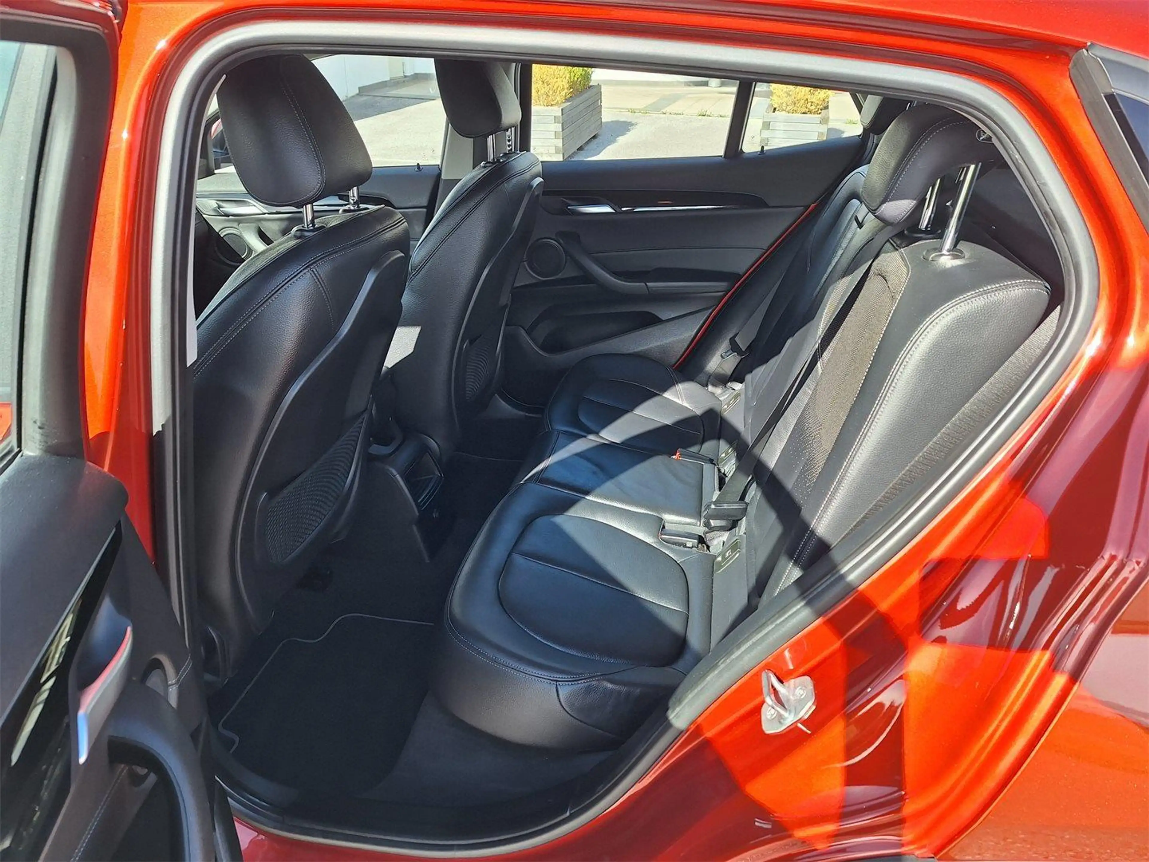 BMW X2 xDrive20d — photo 11