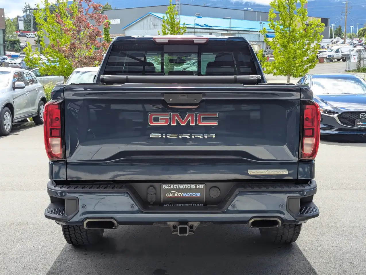 GMC Sierra 1500 снимка GMC Sierra 1500