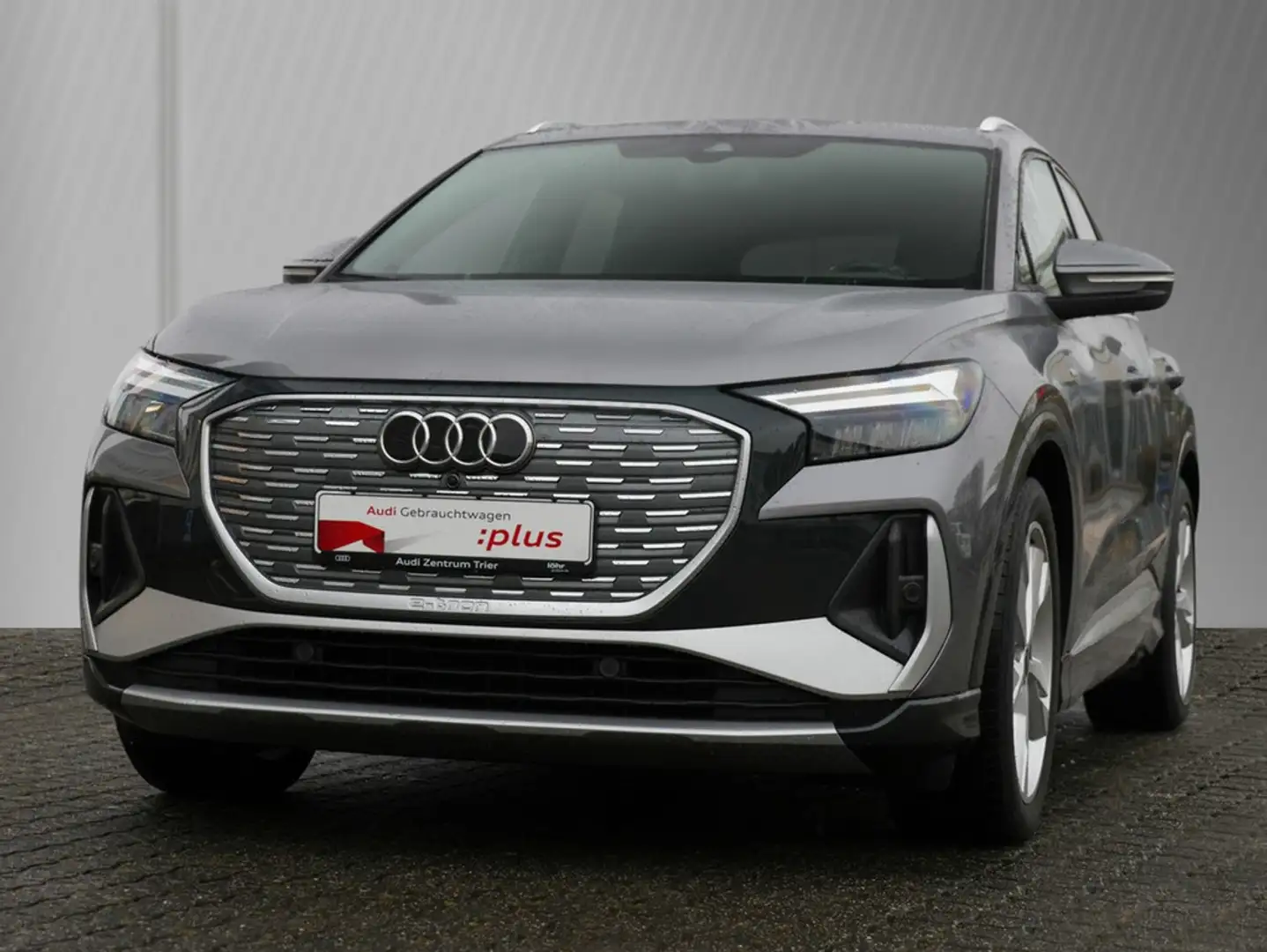 Audi Q4 e-tron 40 2 x S line Grau - 2