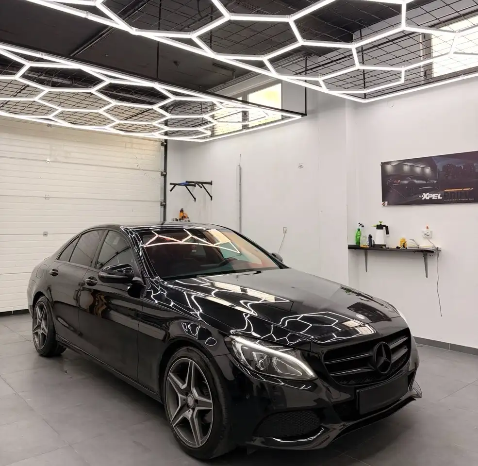 Mercedes-Benz 200