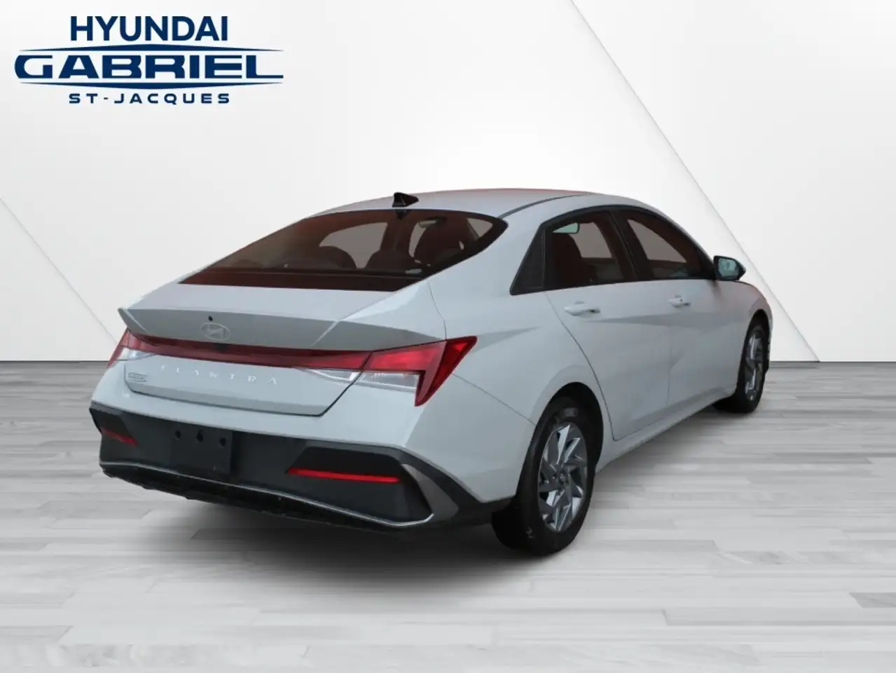 Hyundai ELANTRA снимка Hyundai ELANTRA