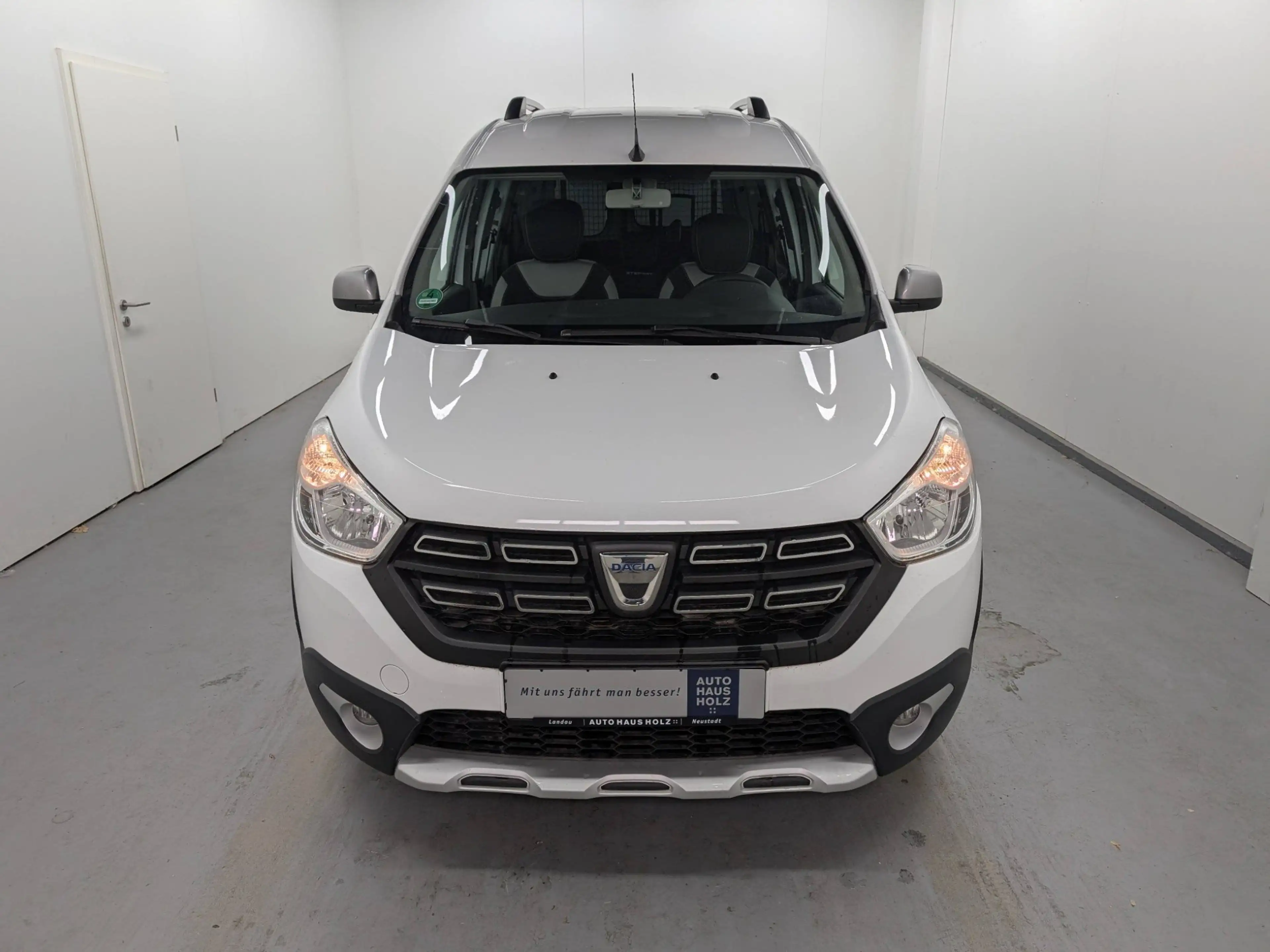 Dacia Dokker Stepway Plus TCe 130 Navi AHK Kamera — photo 6
