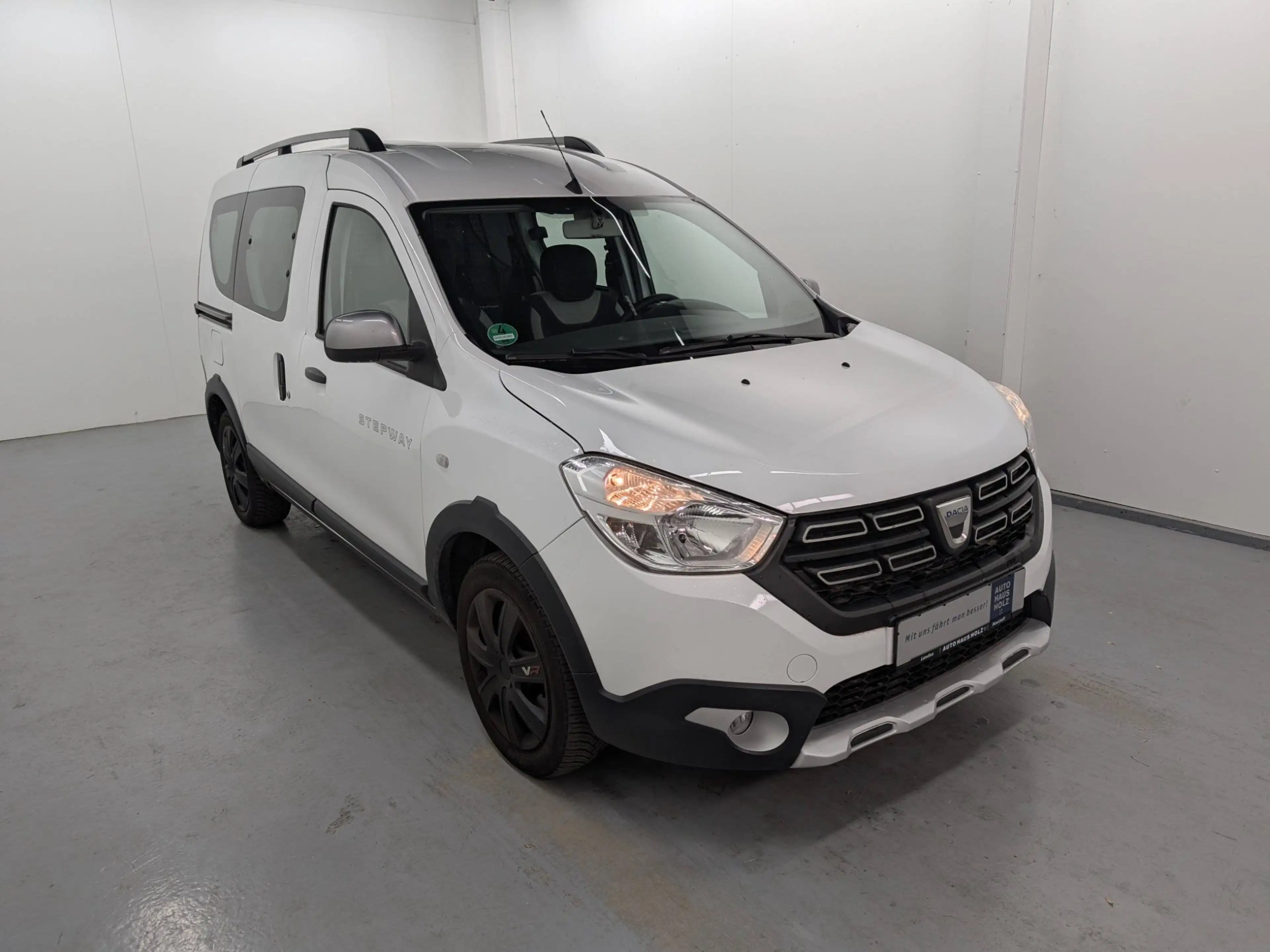 Dacia Dokker Stepway Plus TCe 130 Navi AHK Kamera — photo 5