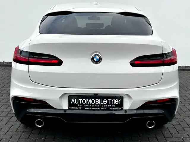 BMW X4 view 6