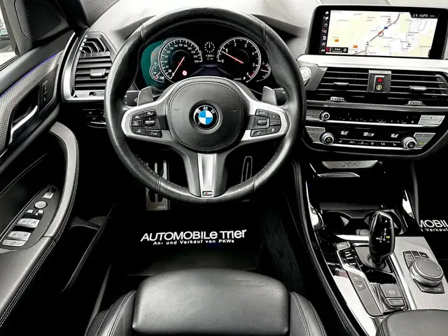 BMW X4 view 11