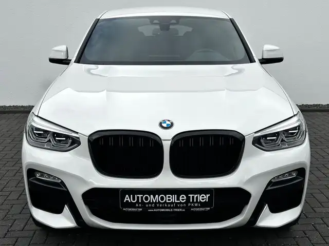 BMW X4 view 2