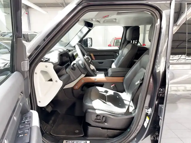 Land Rover Defender view 8