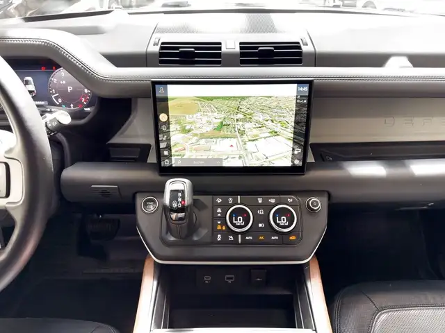 Land Rover Defender view 11