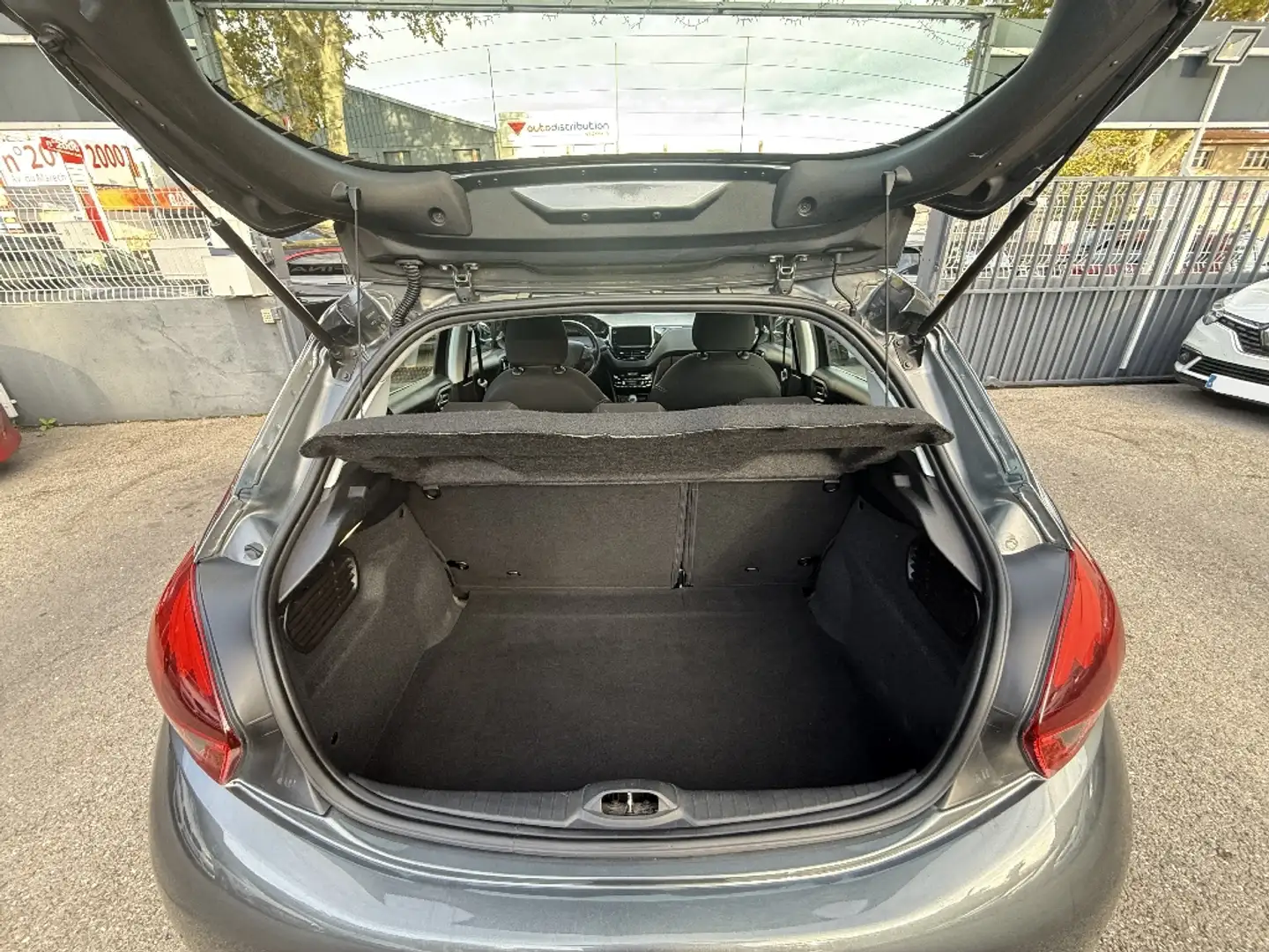 Peugeot 208 1.2 PureTech 110ch Allure - 2