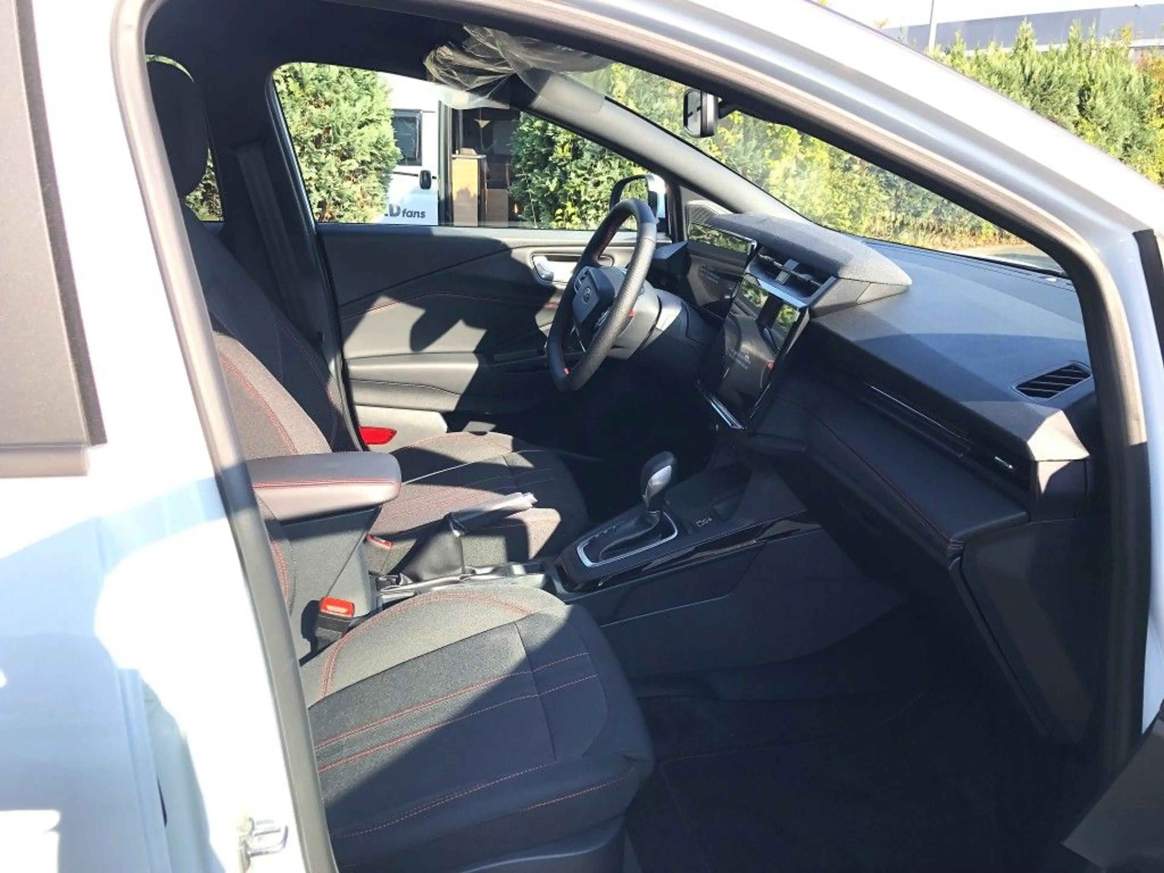 Ford Puma 1.0 EcoBoost Hybrid Aut. ST-LINE AHK Panoramadach — photo 14
