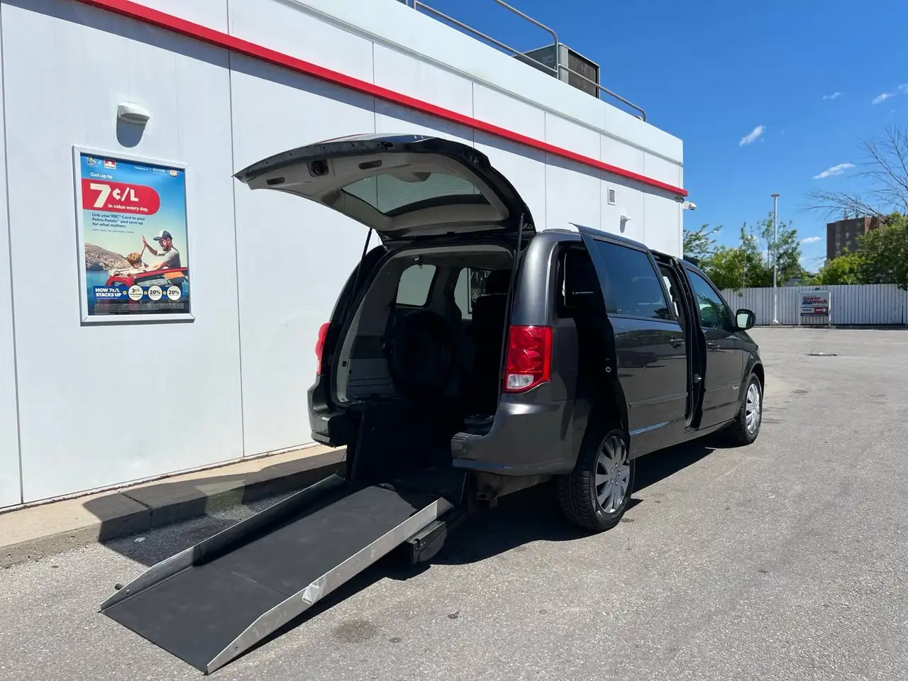 Dodge Grand Caravan снимка Dodge Grand Caravan