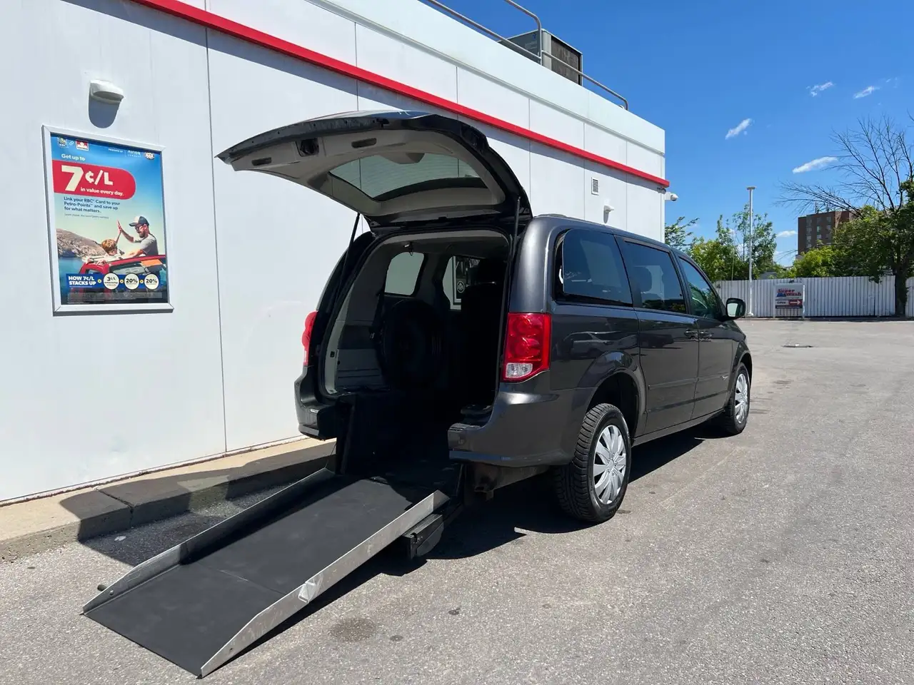 Dodge Grand Caravan снимка Dodge Grand Caravan