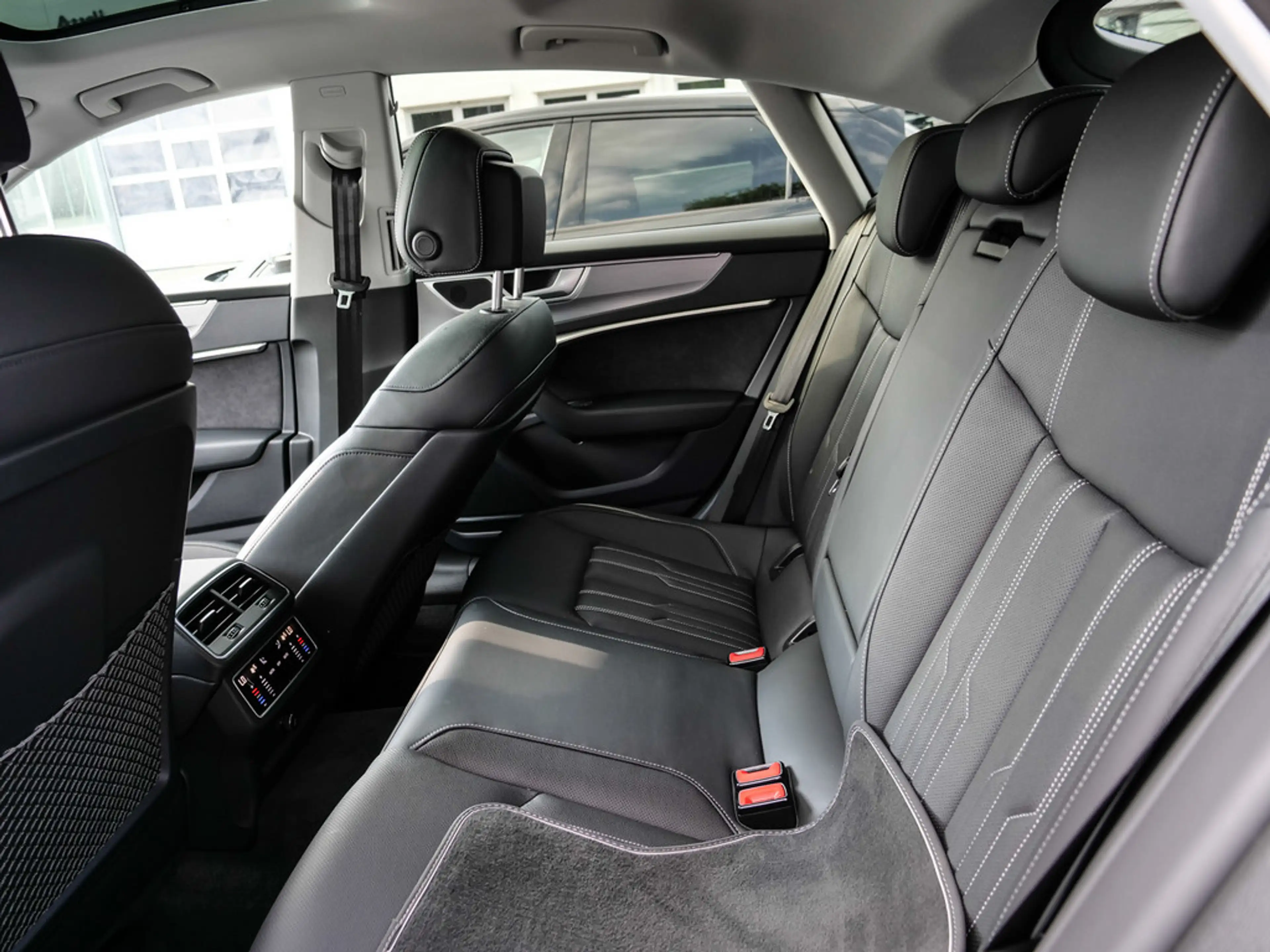Audi S7 Sportback 3.0 TDI Black+/Pano/B&O/Matrix/HuD/Standh. — photo 10