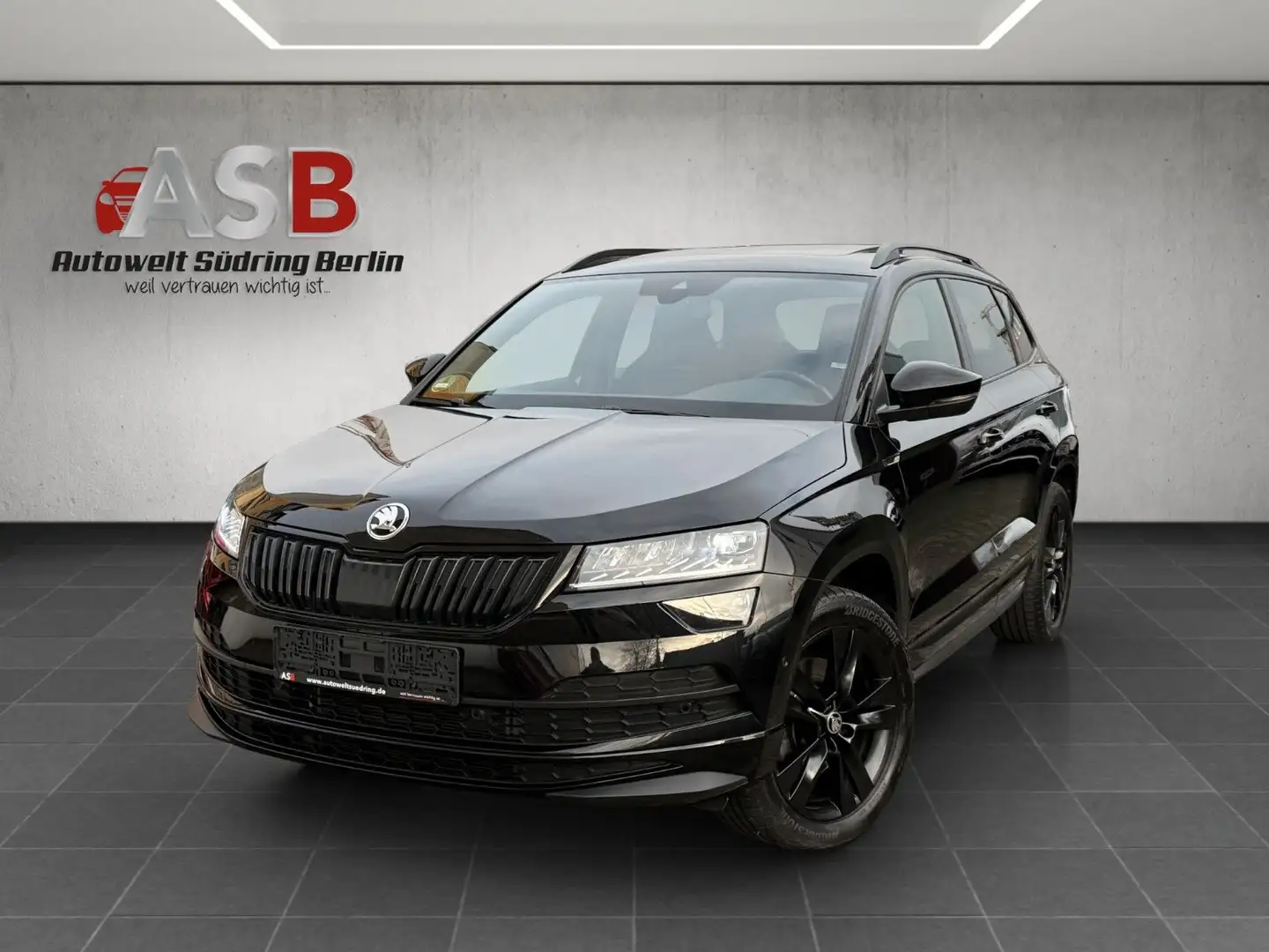 Skoda Karoq Sportline 4x4 2.0 TSI Panorama*Virtual*ACC Schwarz - 1