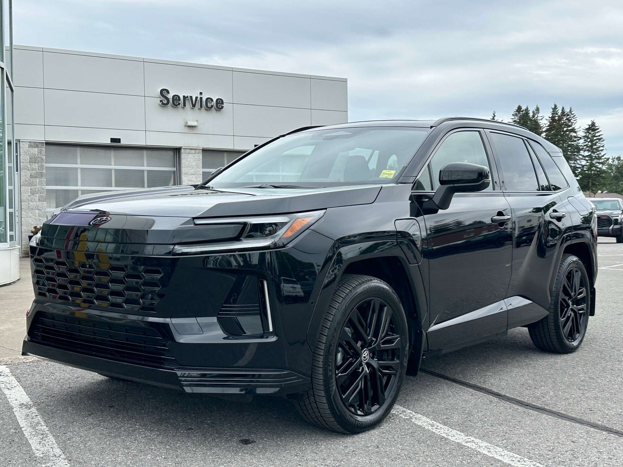 2026 Toyota RAV4 XSE TECH PLUG-IN+SNOW TIRES!