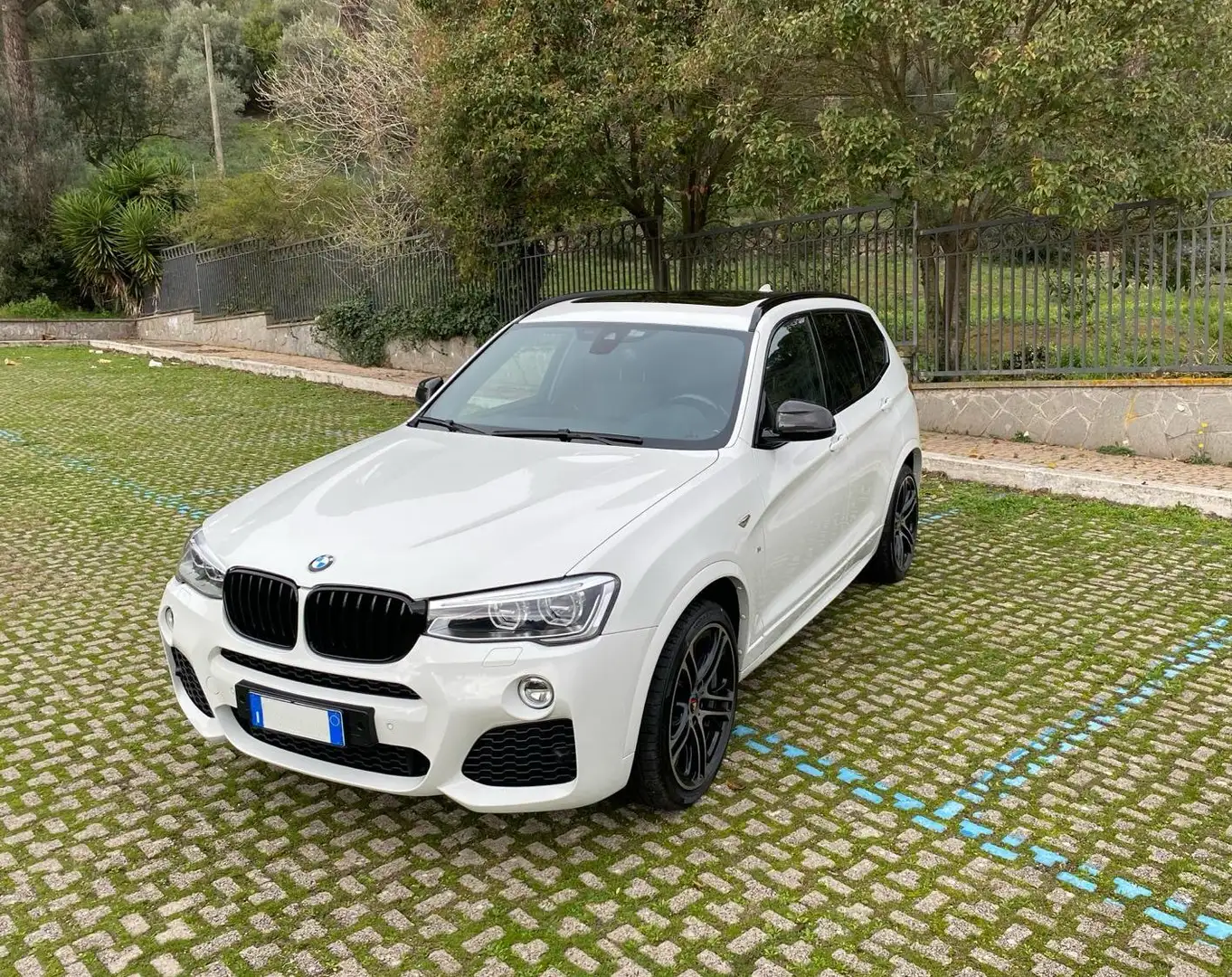 BMW X3 BMW X3 F25 LCI 20d Xdrive M sport Tetto Full led Bianco - 2