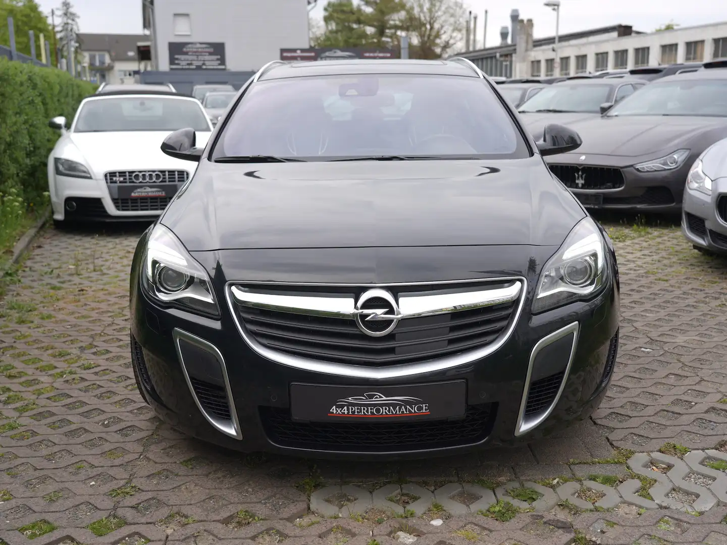 Opel Insignia 2.8i OPC ST Auto.*Unlimited*MEGA VOLL+AHK* Zwart - 2