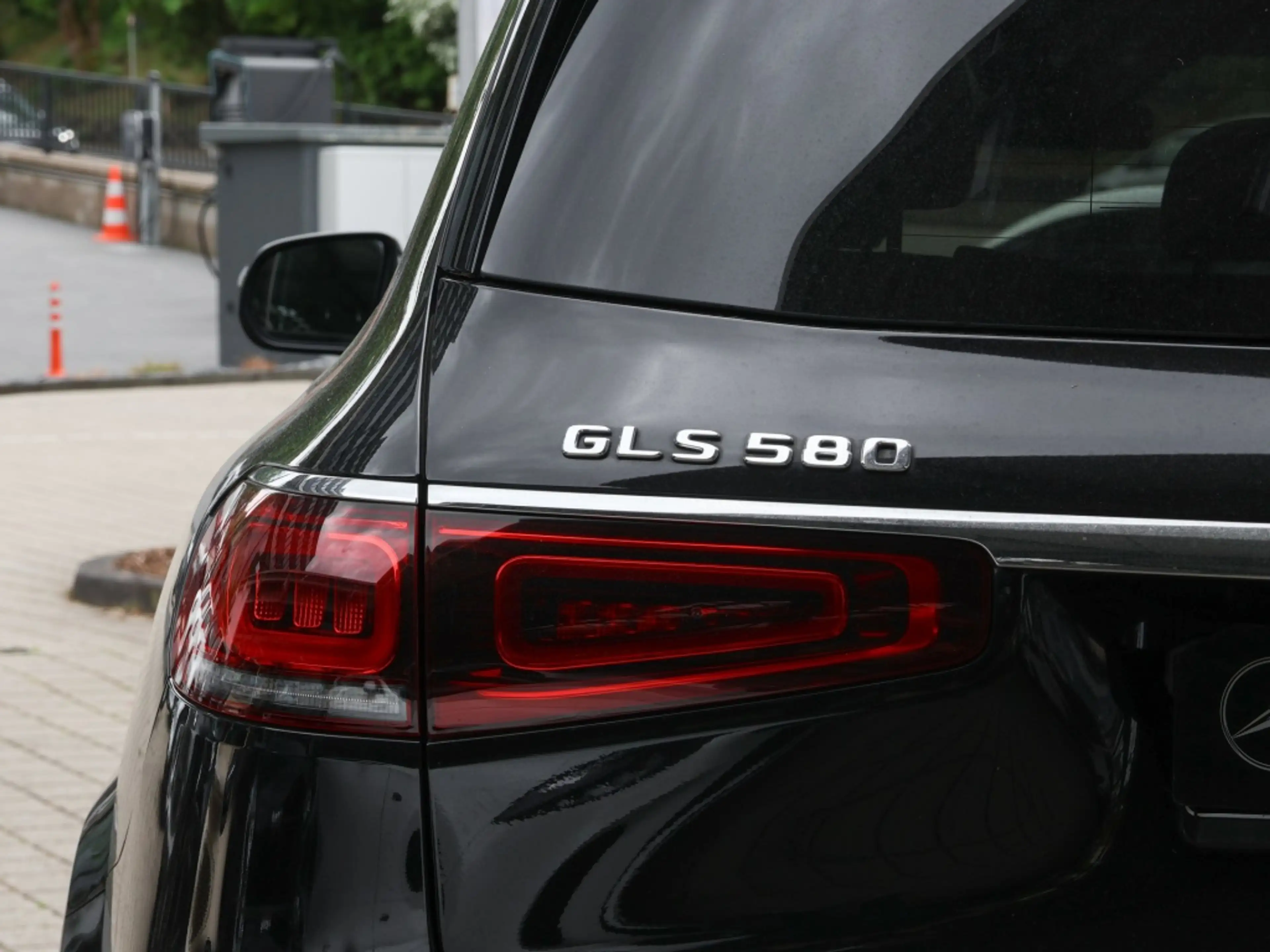 Mercedes-Benz GLS 580 4M AMG-Sport/EXCL/Pano/Sitzkl/MLB/AIRM — photo 14