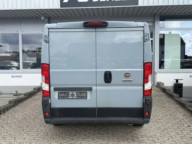 Fiat Ducato view 6