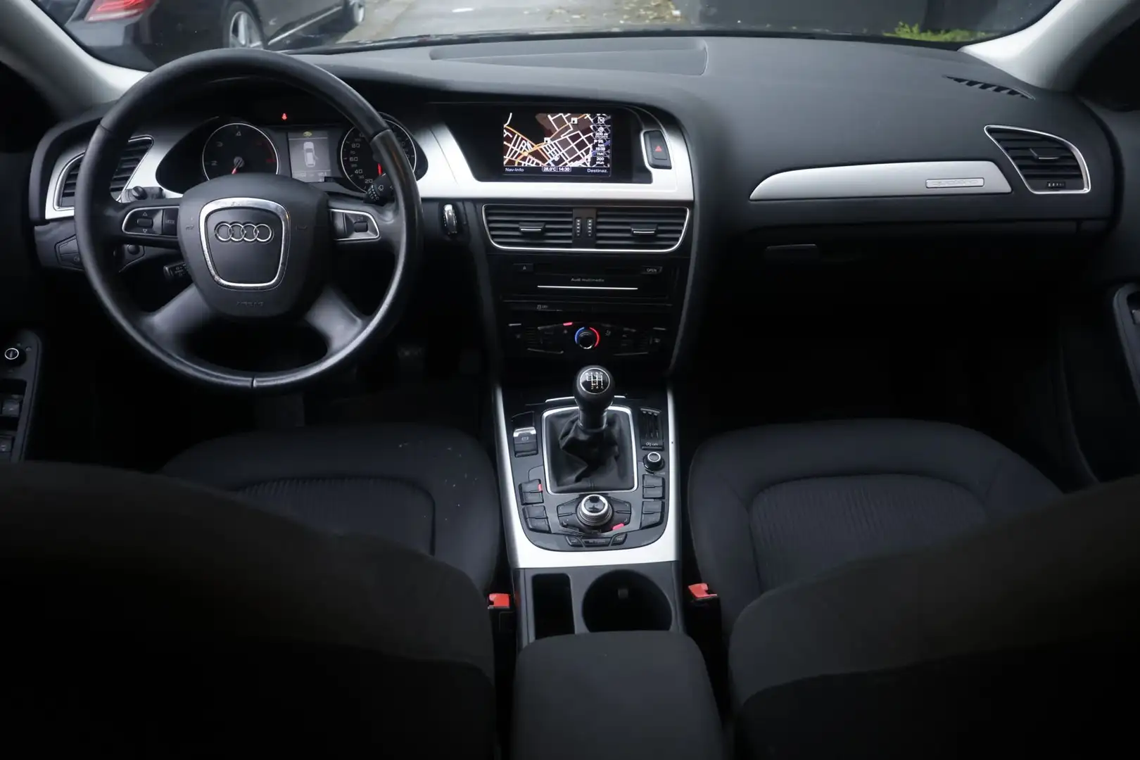 Audi A4 Audi A4 Avant 2.0 TDI 170CV F.AP. qu. Adv. 170cv Siyah - 2