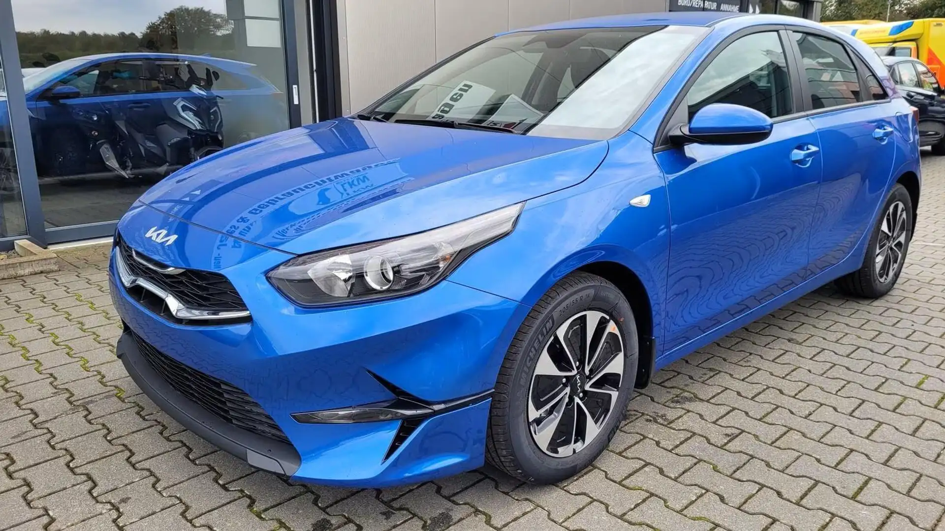 Kia Ceed / cee'd SPIN 1.5 T-GDI AT Kamera*Sitzheizung*APP*Navi 1... Blau - 1