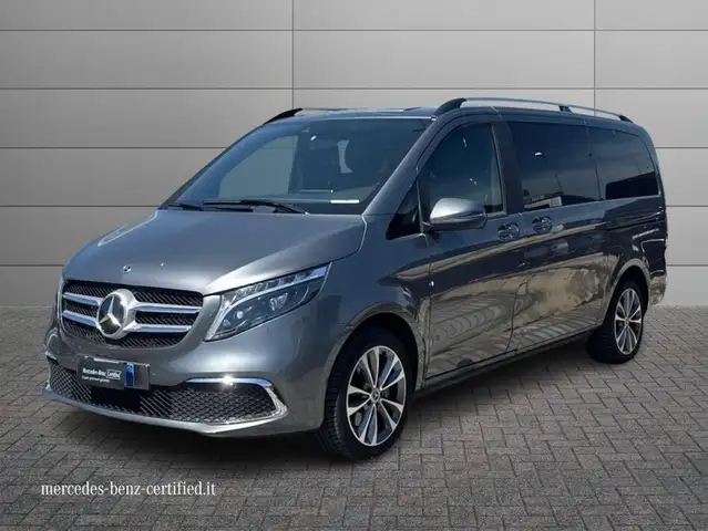 Mercedes-Benz V V Long 300 d Premium 4matic auto