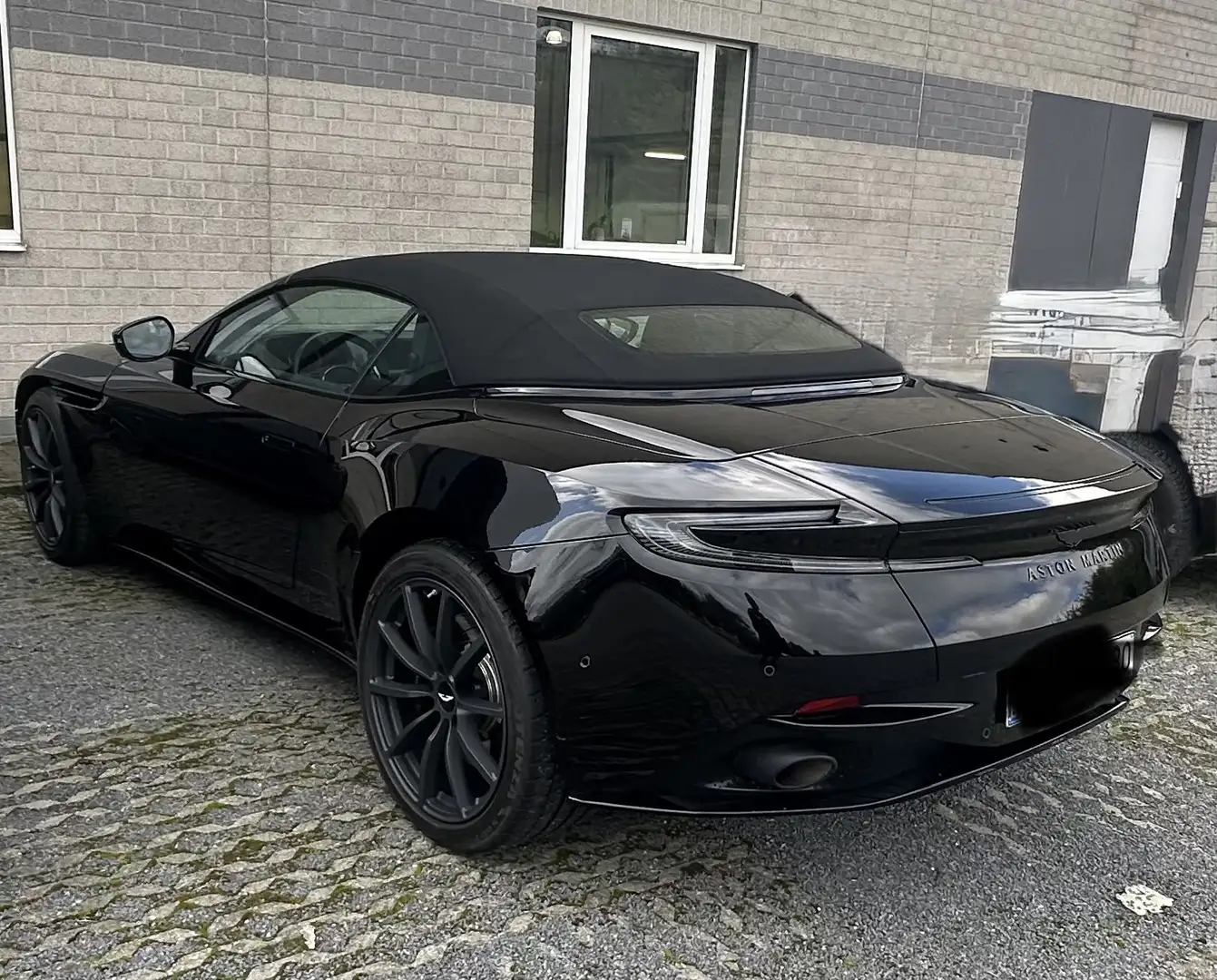 Aston Martin Volante Schwarz - 2