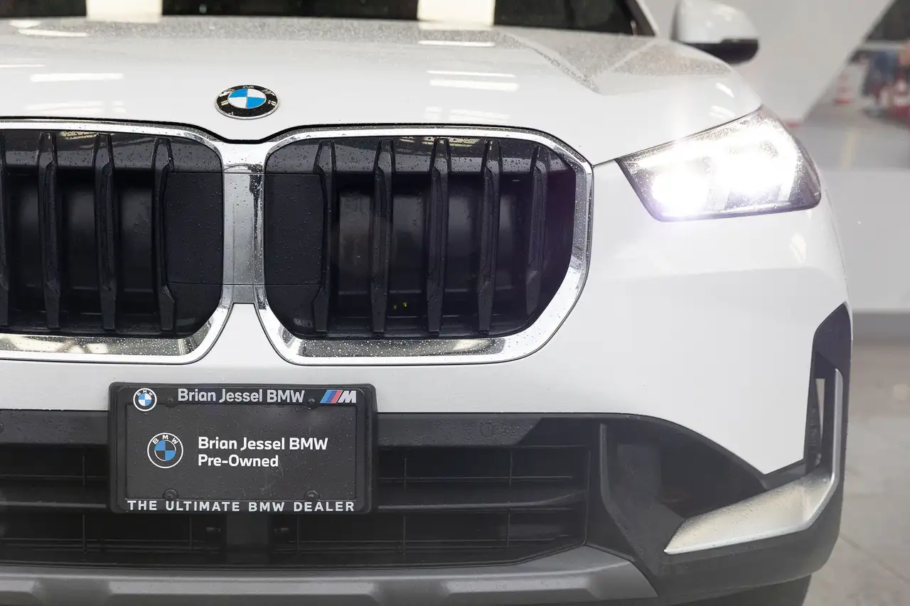 BMW X1 снимка BMW X1