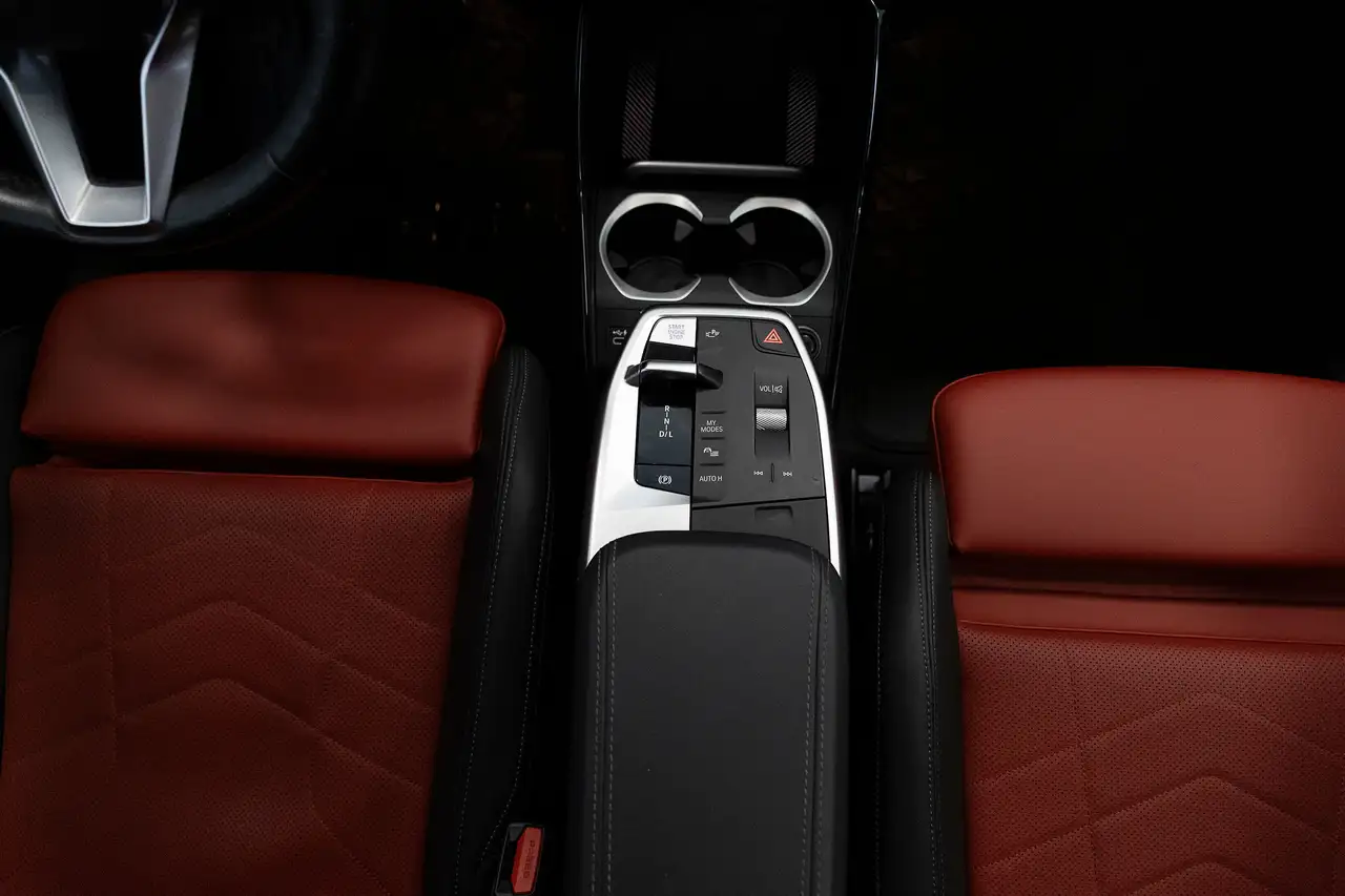 BMW X1 снимка BMW X1