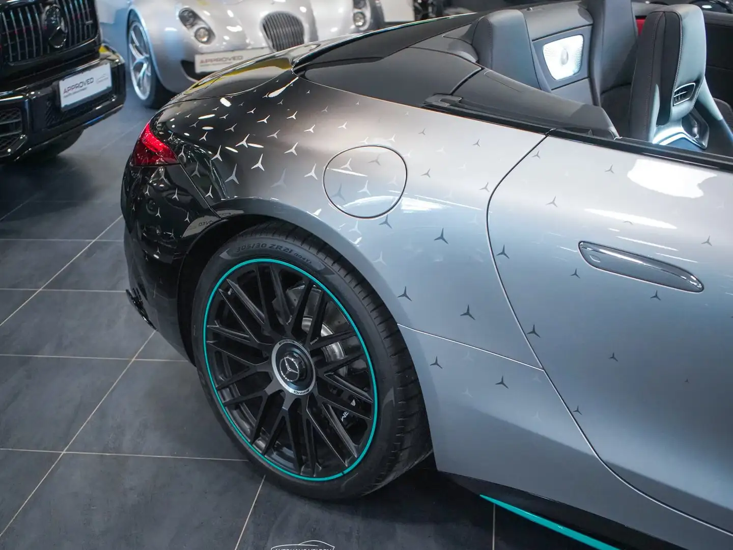Mercedes-Benz SL 63 AMG AMG 63 Collectors Edition 1 von 100 F1 Lackierung Grau - 2
