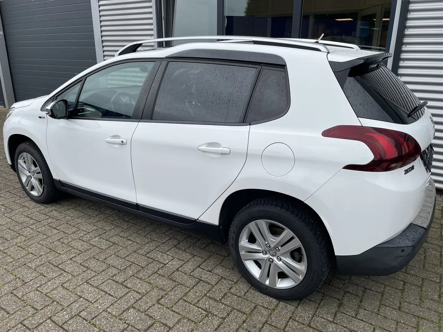 Peugeot 2008 Style Weiß - 2