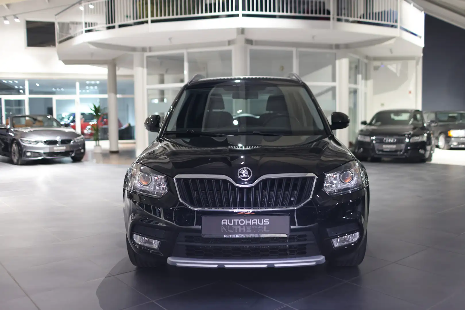 Skoda Yeti 2,0 TDI 4X4 EDITION ANHÄNGERKUPPLUNG Schwarz - 2