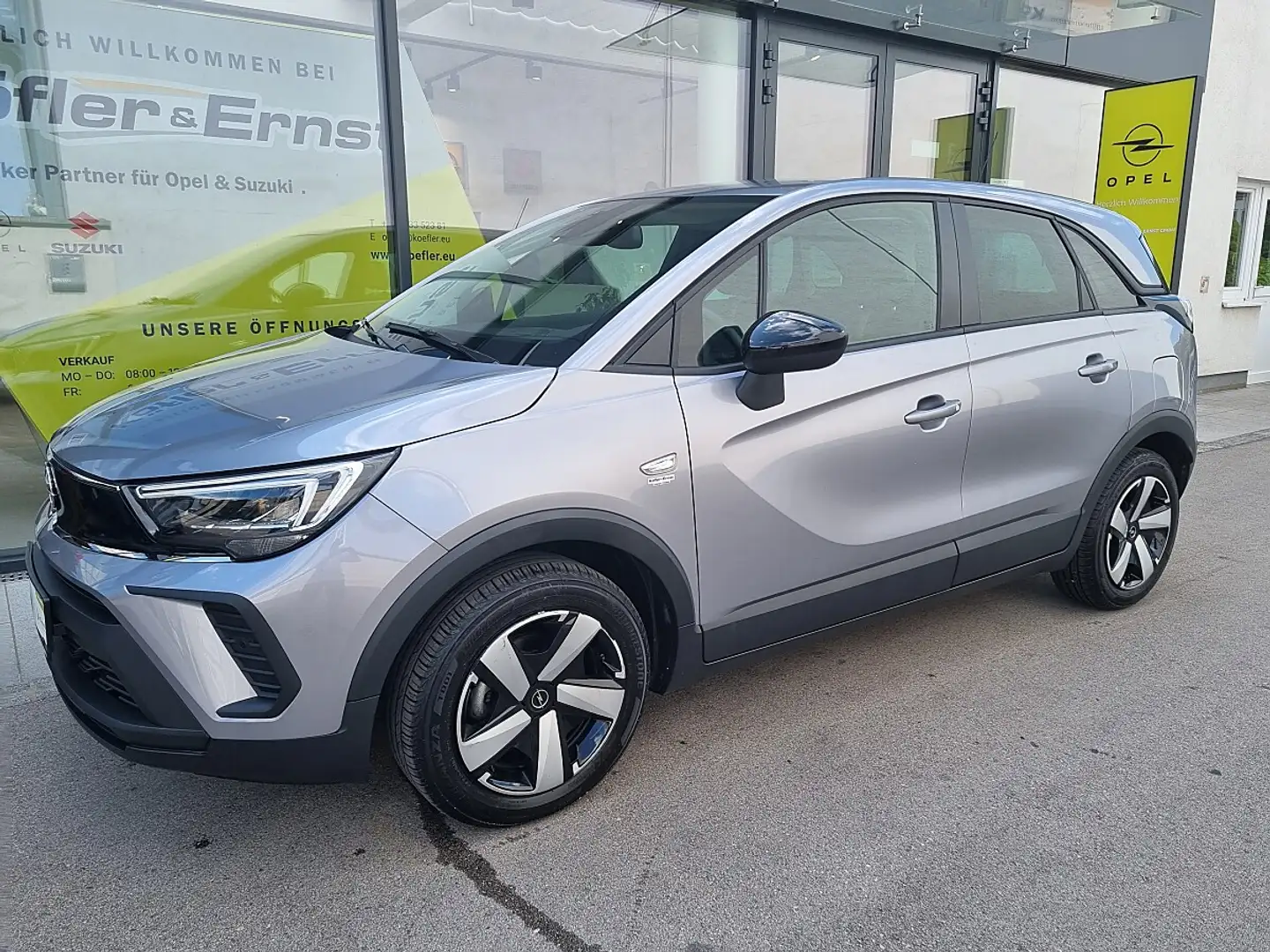 Opel Crossland 1,2 Business Edition Silber - 1