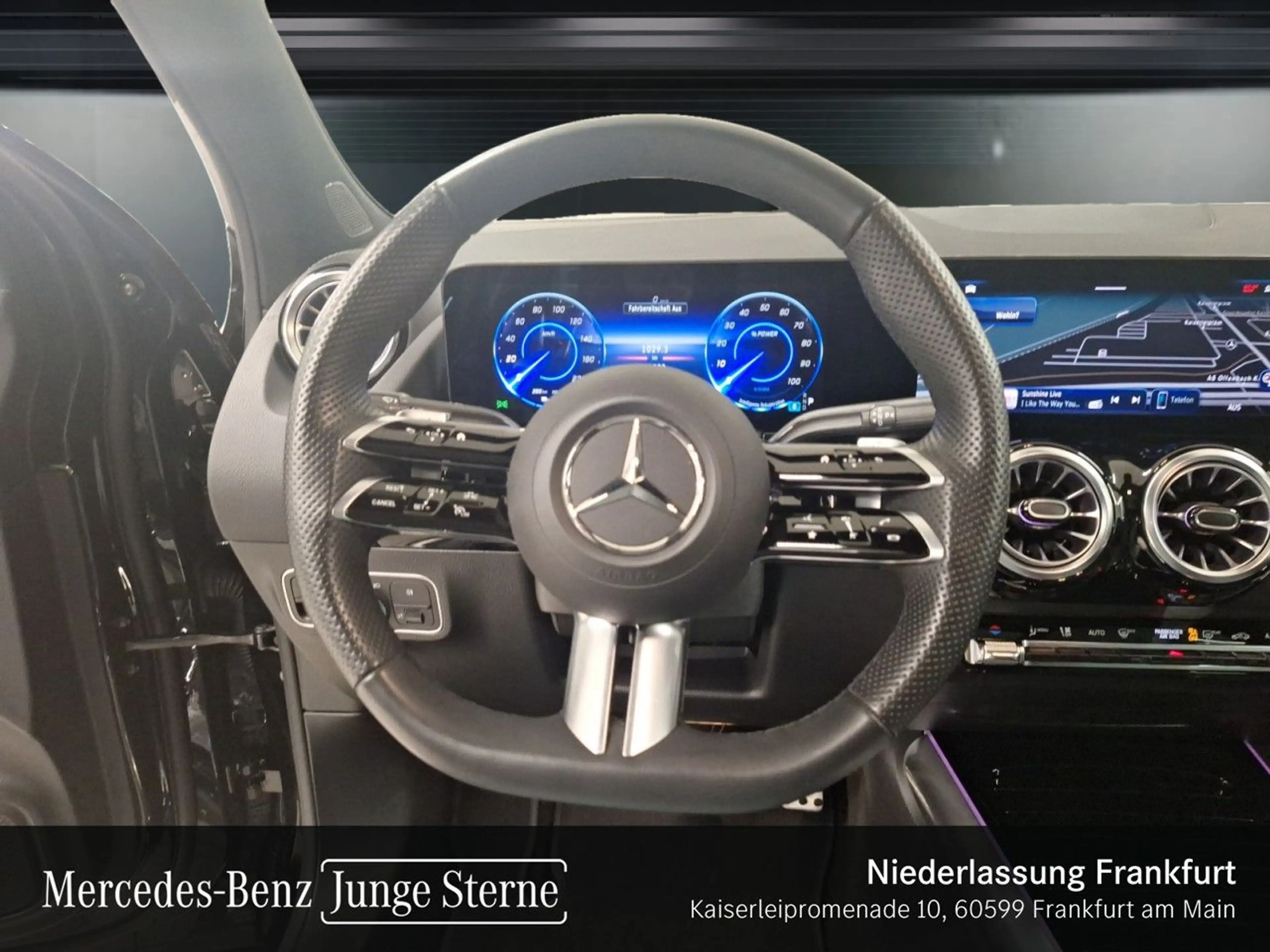 Mercedes-Benz EQA 250 AMG+20"+ADVANCED+PANO+KAMERA+SPUR — photo 15