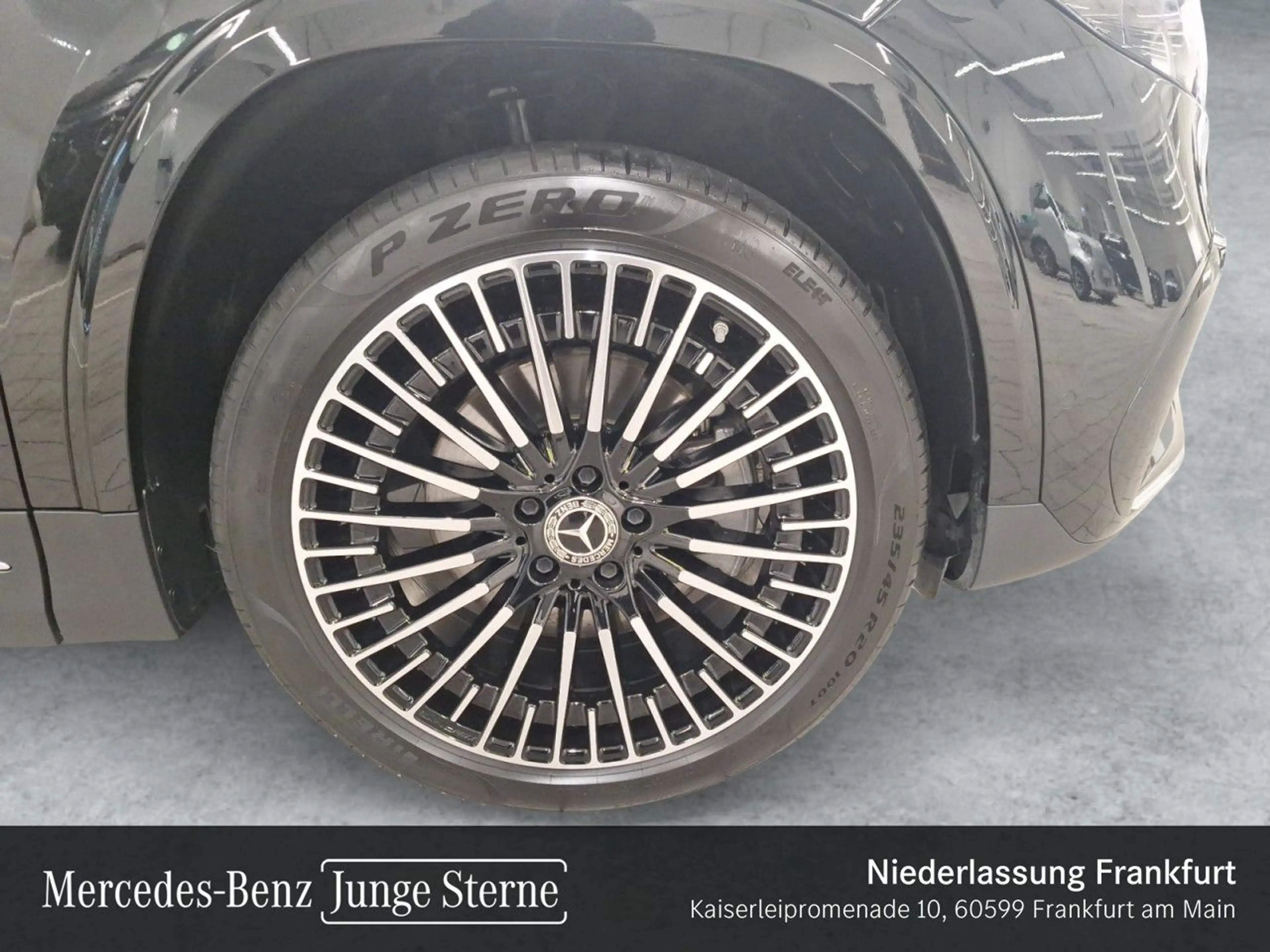 Mercedes-Benz EQA 250 AMG+20"+ADVANCED+PANO+KAMERA+SPUR — photo 3