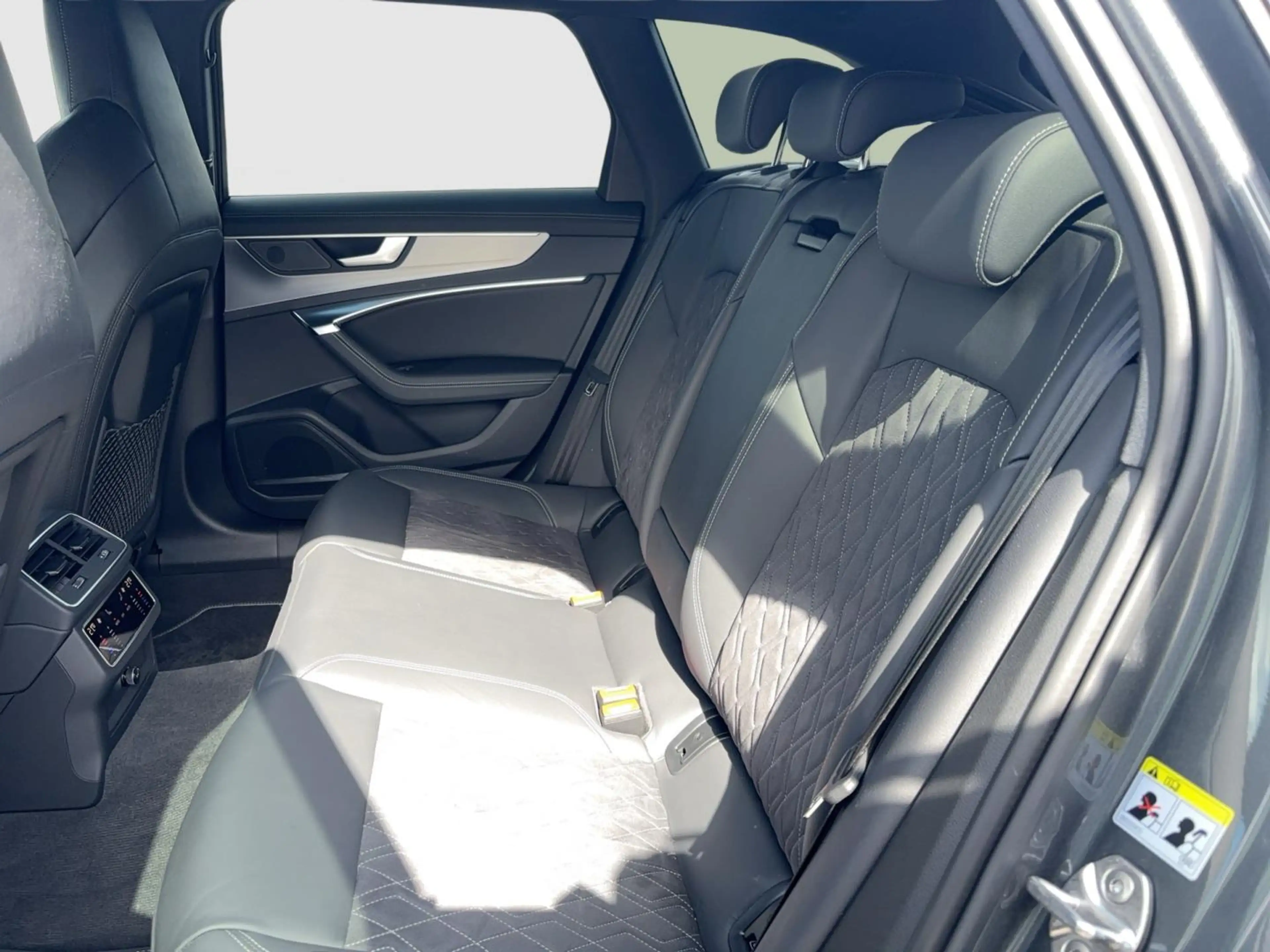 Audi S6 Avant S6 Avant 3.0 TDI HD MLED B&O StHz AHK Optikp. Luft — photo 12