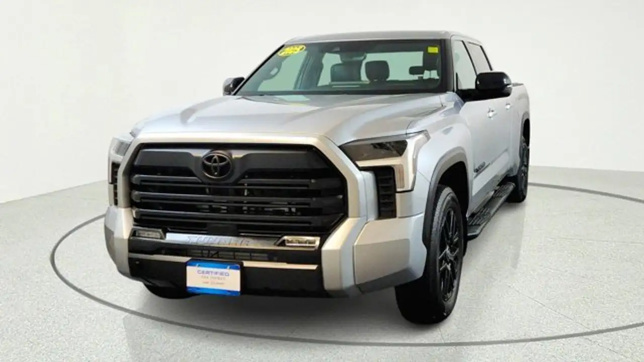 Toyota Tundra снимка Toyota Tundra